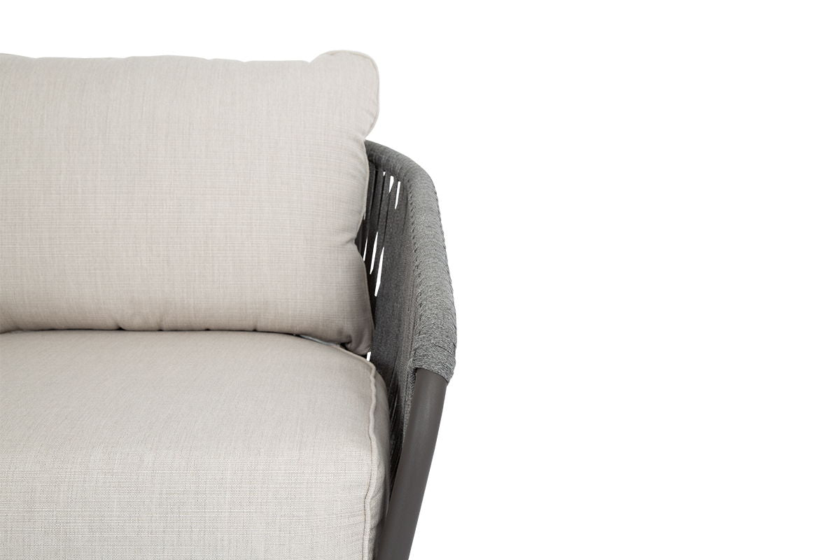 Florence - Club Chair, No Welt - Echo Ash / White