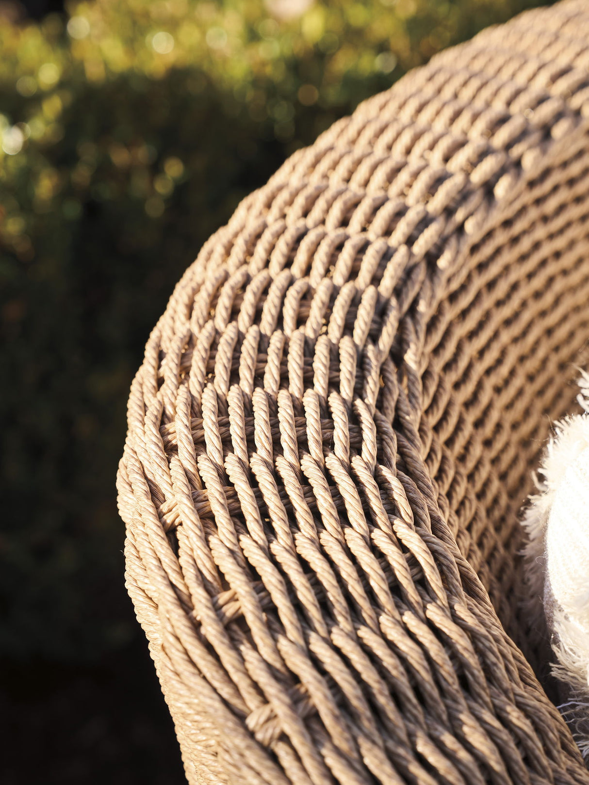 Isle Of Palms - Swivel Lounge Chair - Dark Brown / White