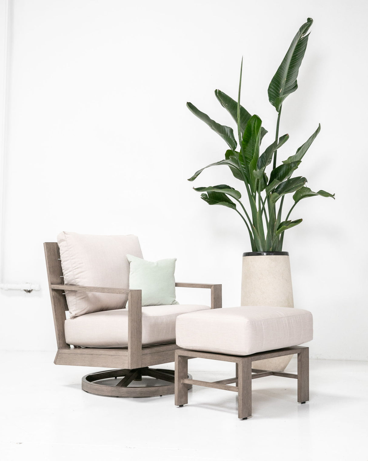 Laguna - Swivel Club Rocker, No Welt - Canvas Flax / Gray