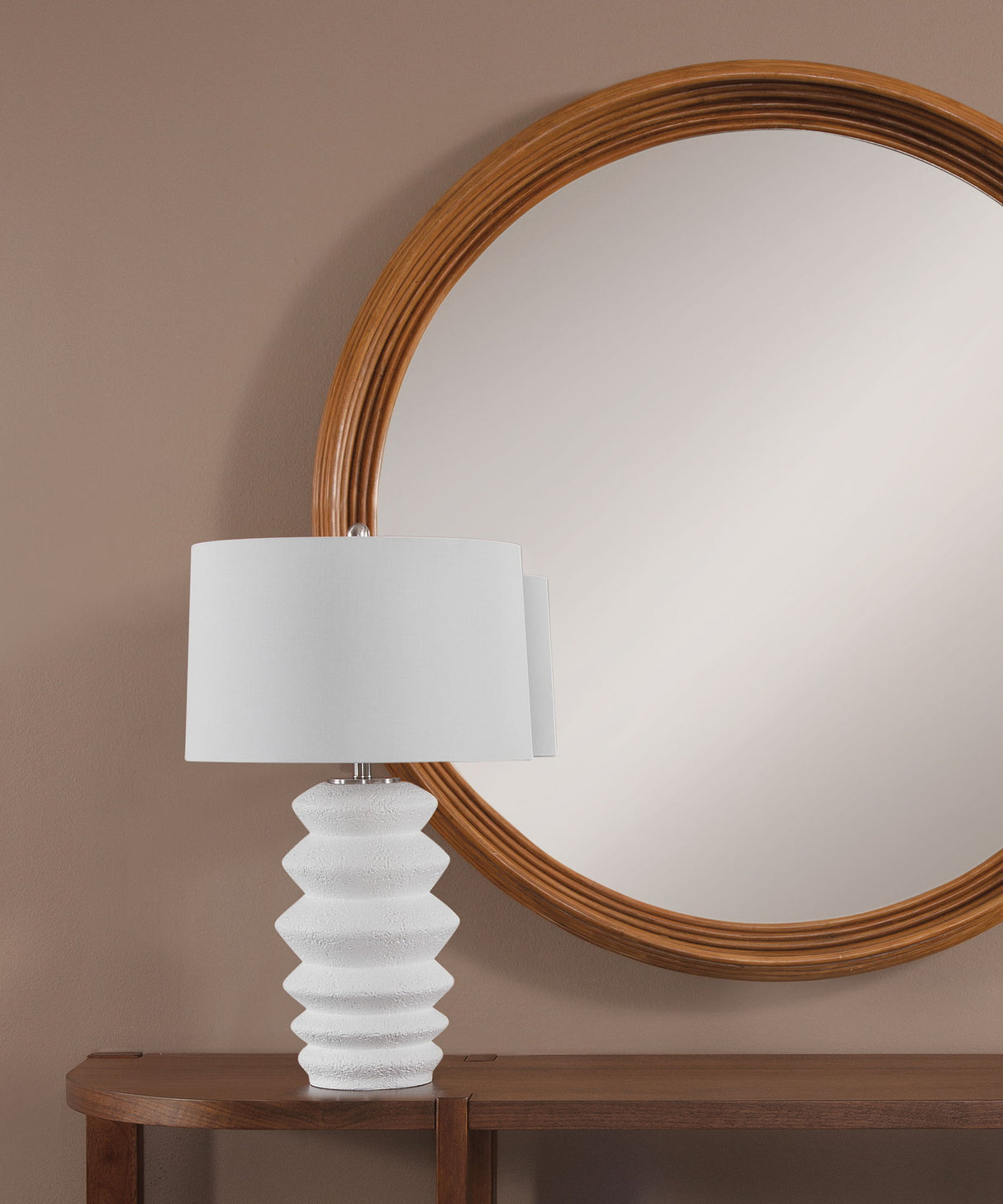 Hess - Table Lamp - White