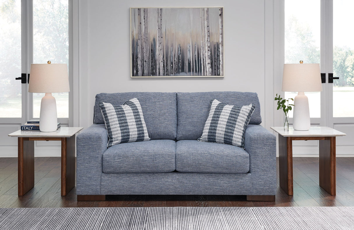 Belvoir - Loveseat