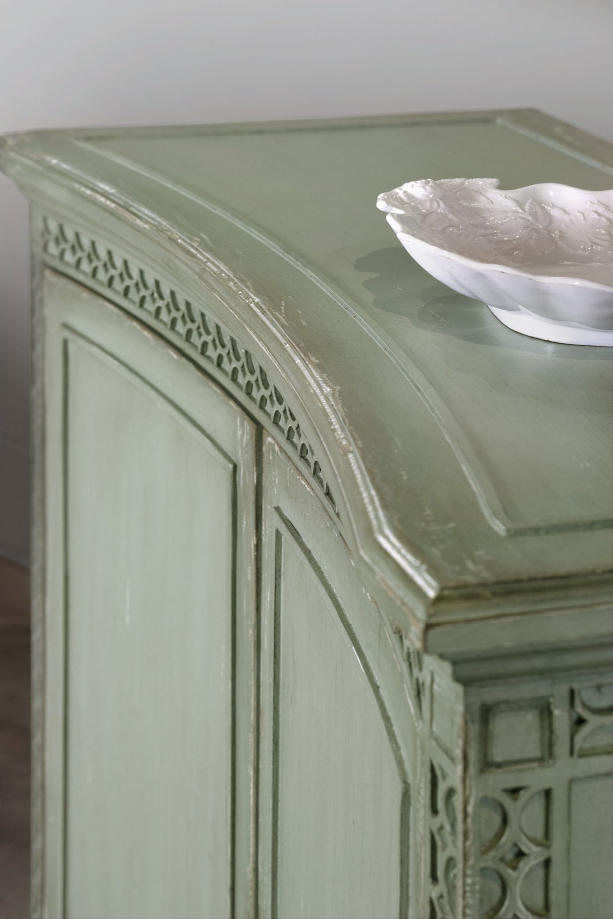 Charleston - Two-Door Accent Chest