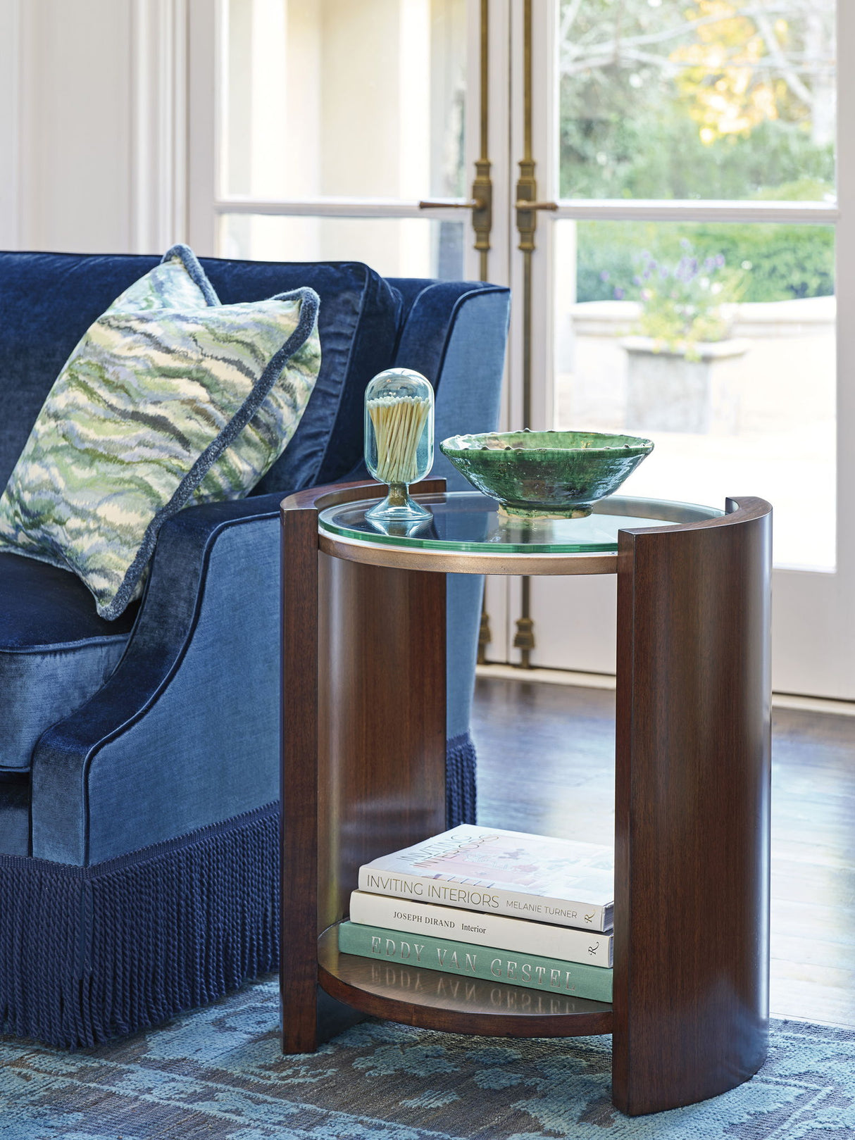 Rendezvous - Lennox Round Accent Table - Dark Brown / White