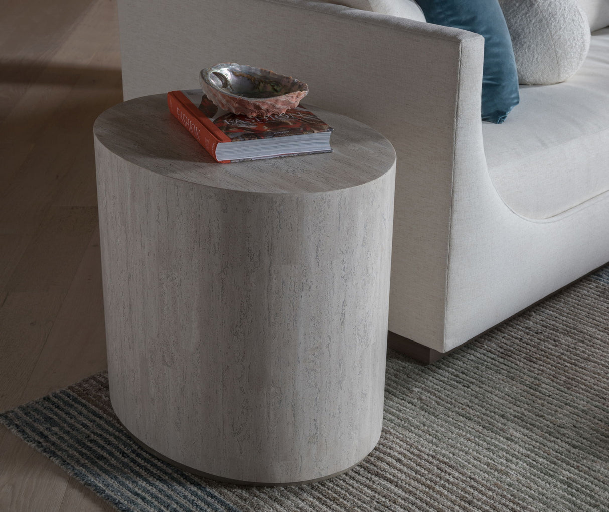 Signature Designs - Cassio Oval Side Table - Gray