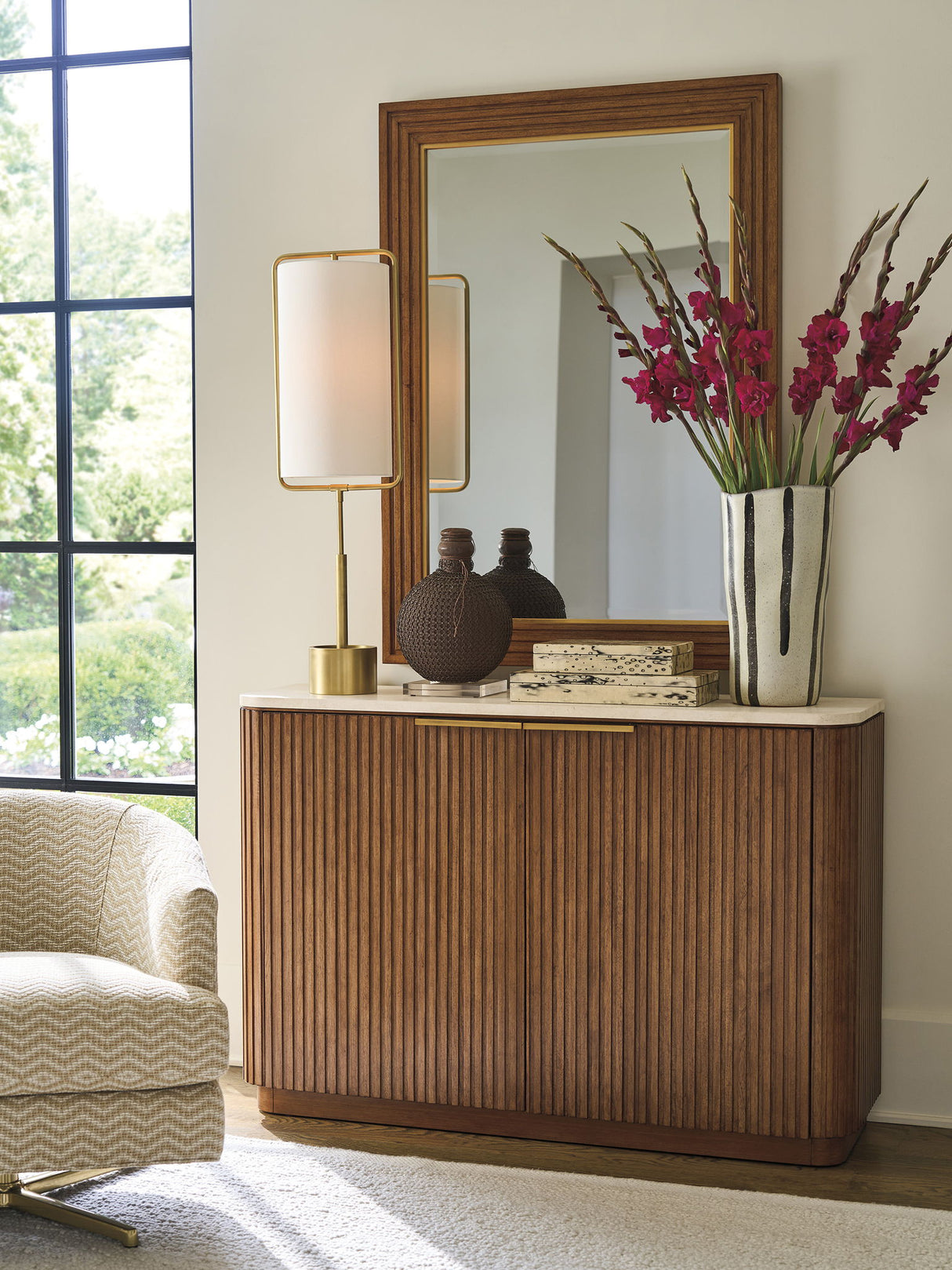 La Costa - Avenida Hall Chest - Dark Brown / Beige