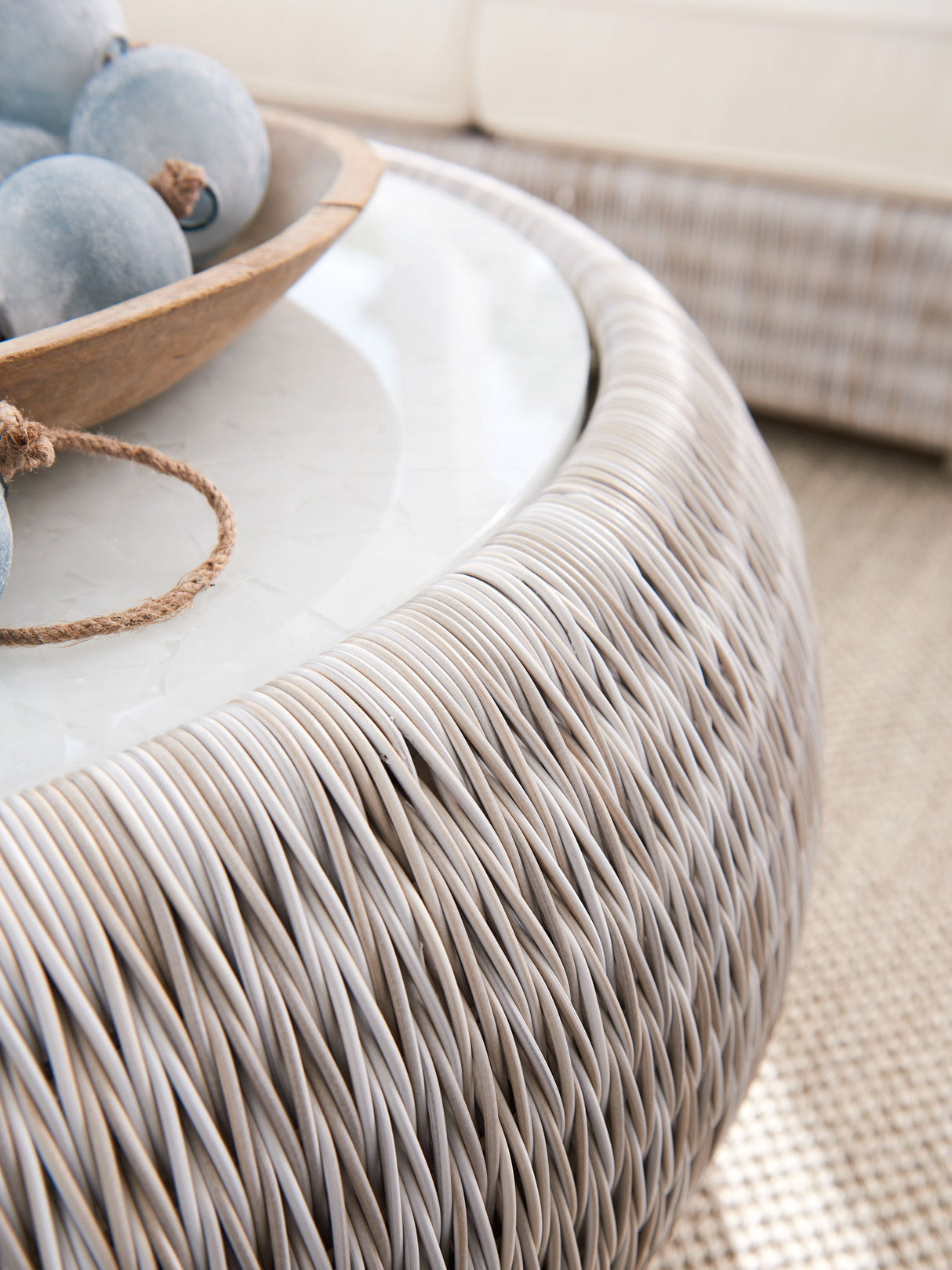 Seabrook - Round Cocktail Table - White