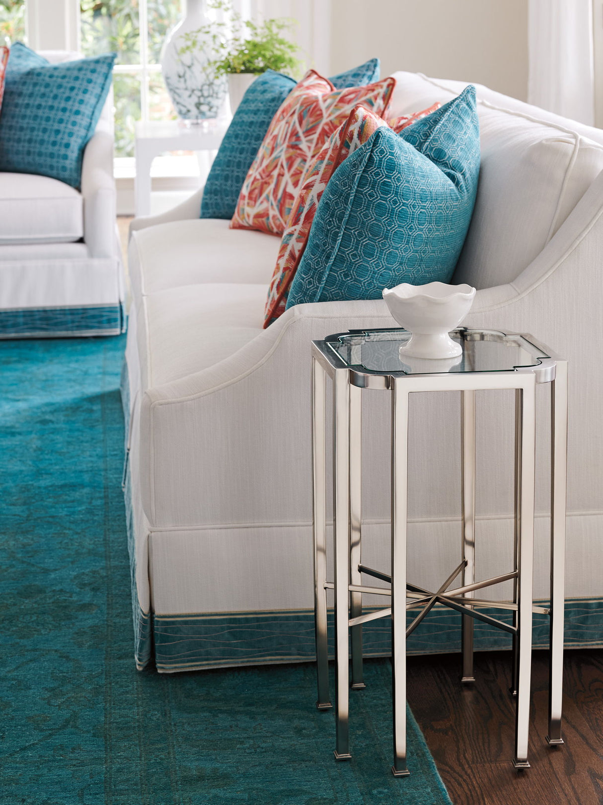 Avondale - Chambers Sofa - White