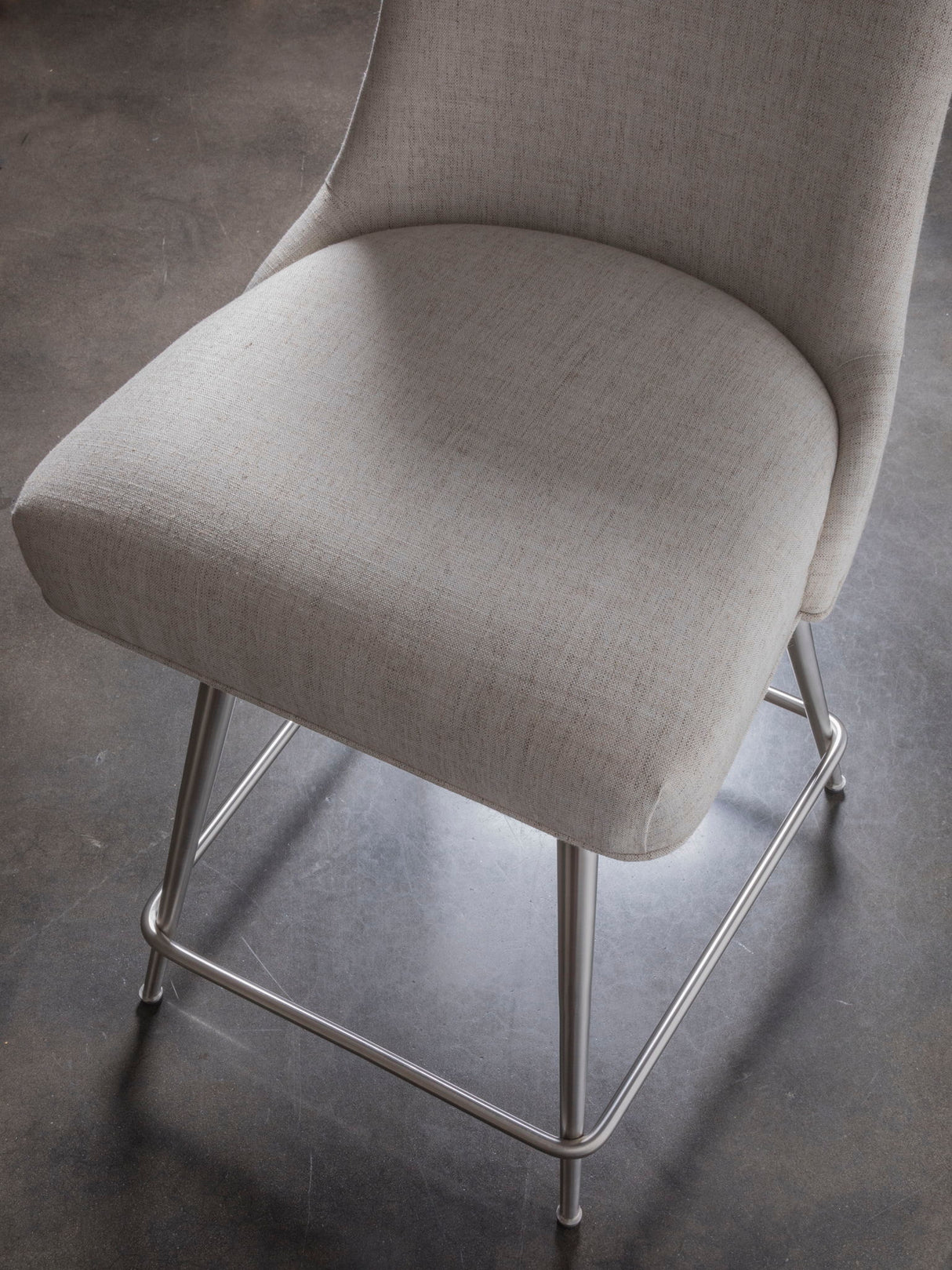 Signature Designs - Dinah Swivel Stool