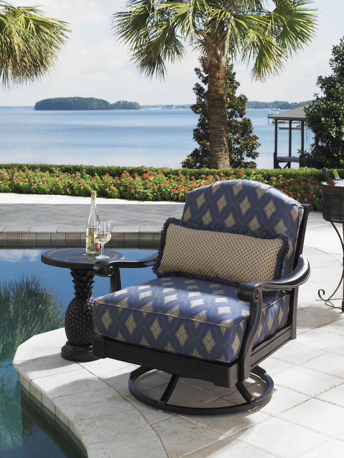 Kingstown Sedona - Swivel Lounge Chair - Dark Brown / Light Brown