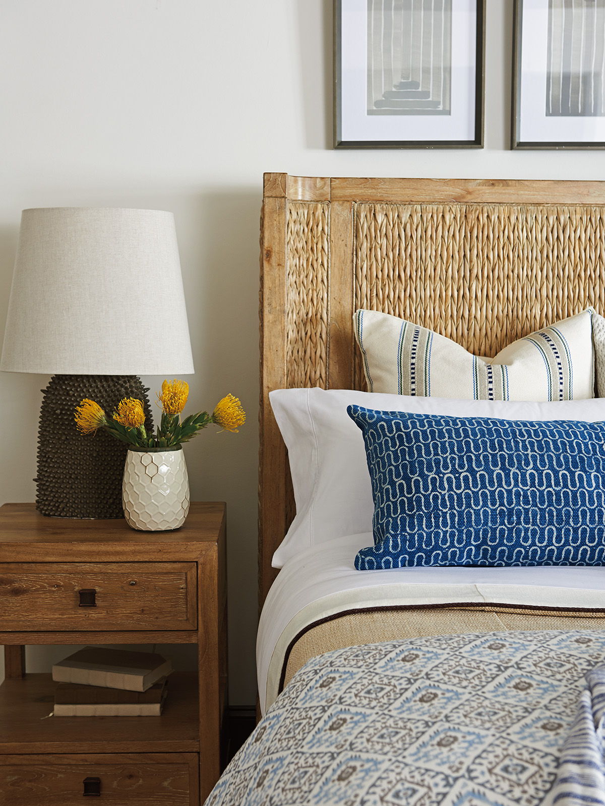 Los Altos - Ivory Coast Woven Bed