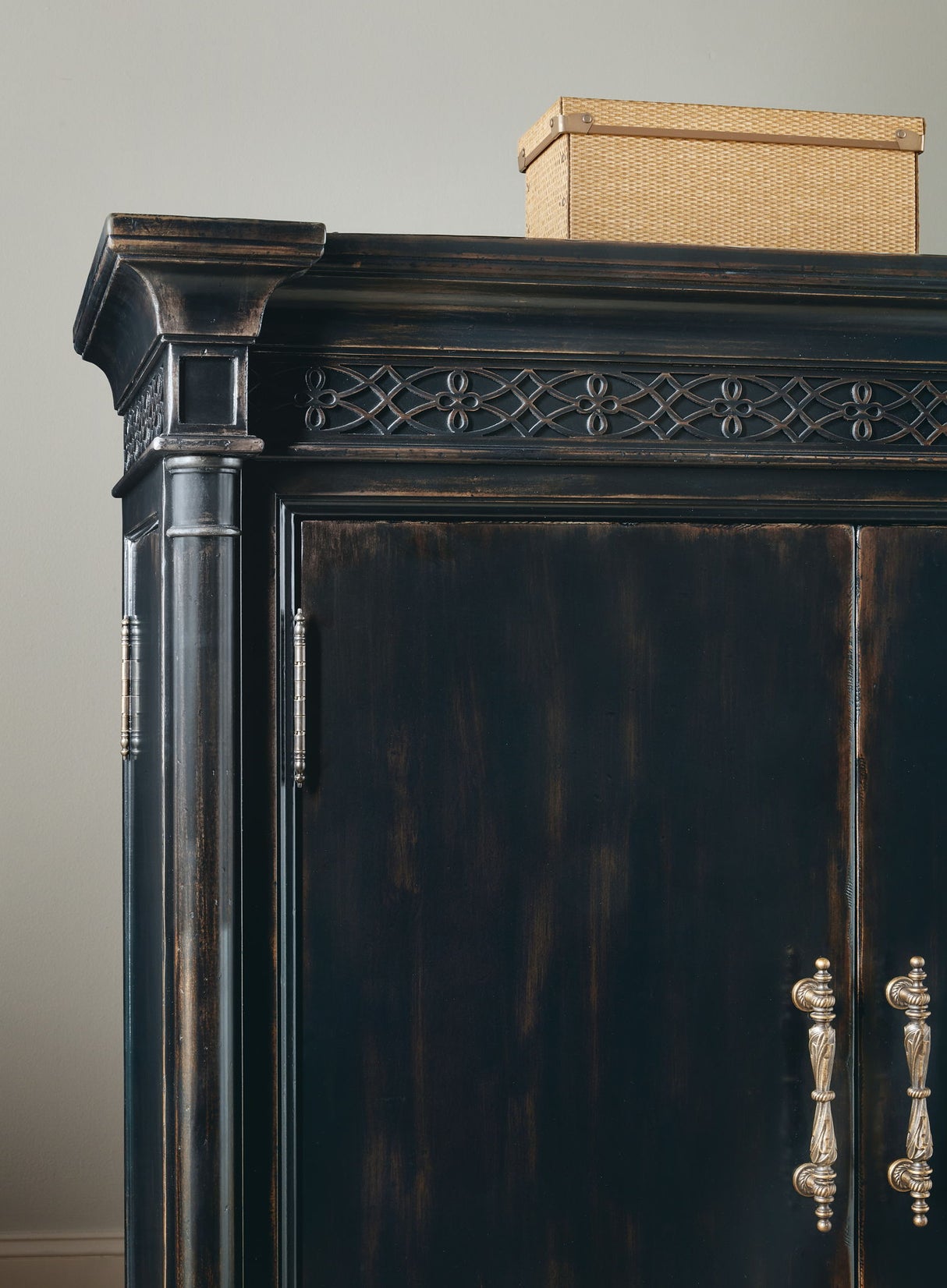 Charleston - Jewelry Armoire - Black