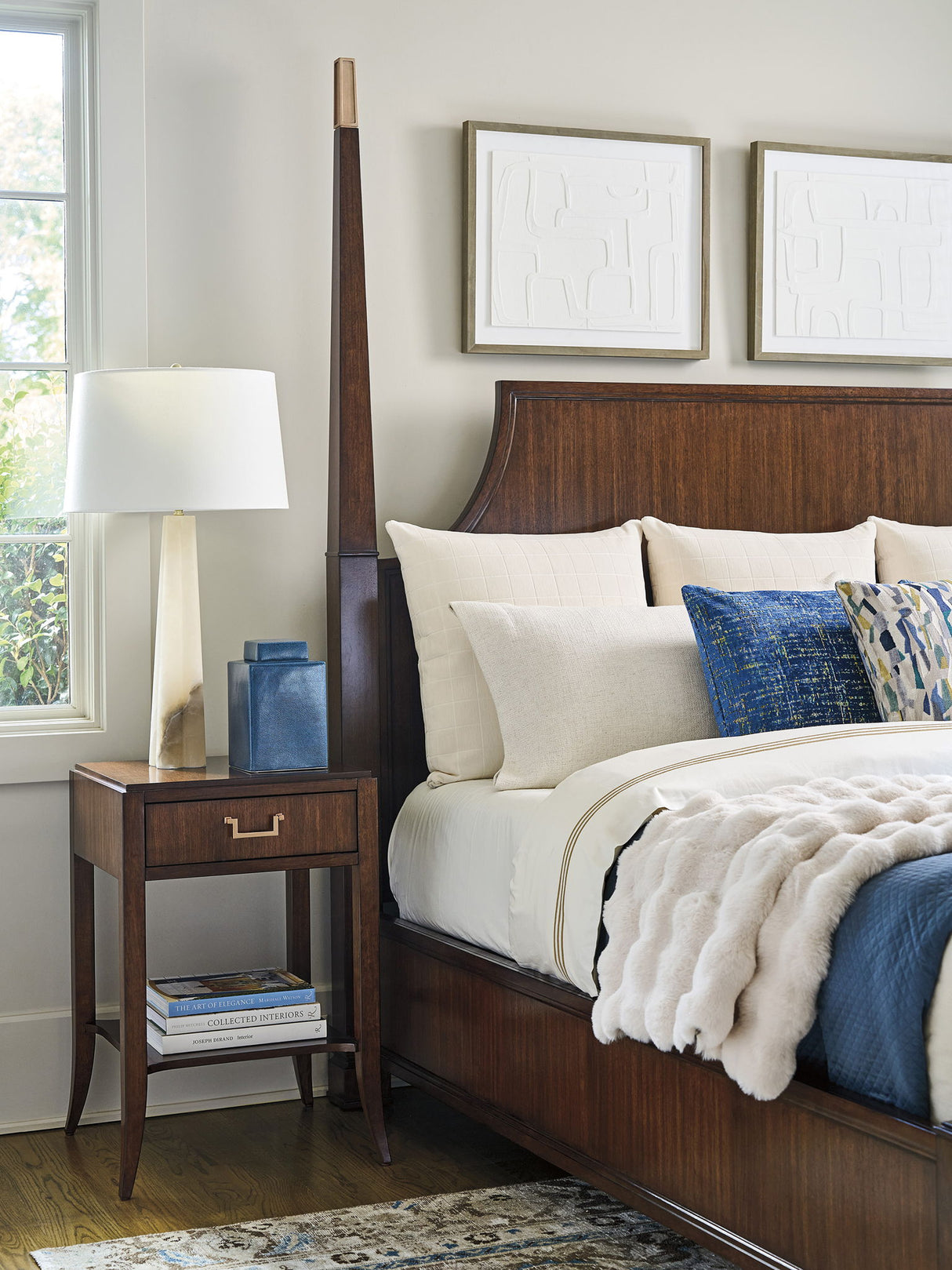 Rendezvous - Vera Night Table - Dark Brown