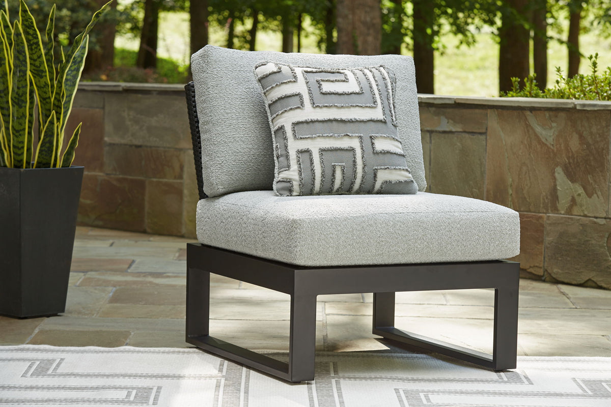 Beachloft - 5-Piece Outdoor Sectional - Black / Gray
