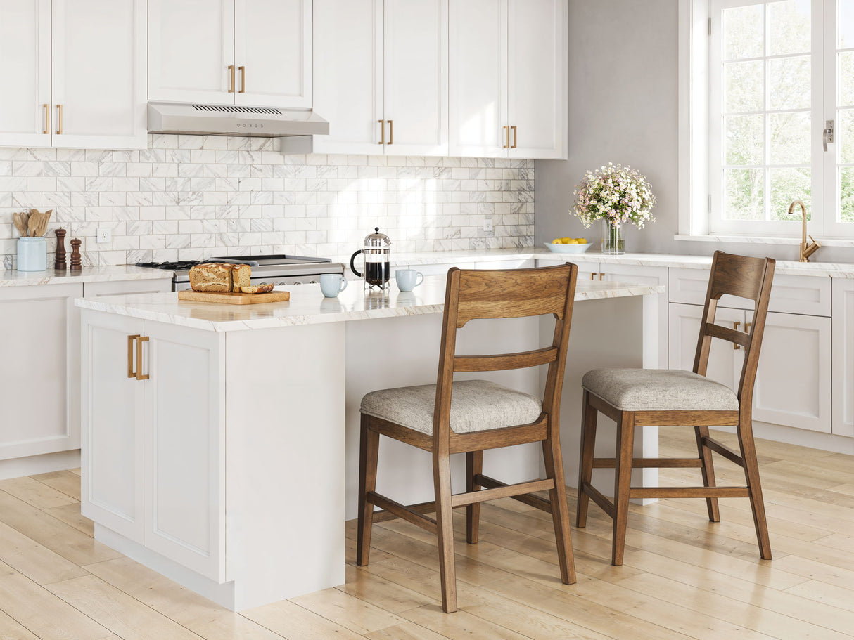 Cabalynn - Upholstered Barstool (Set of 2) - Oatmeal / Light Brown