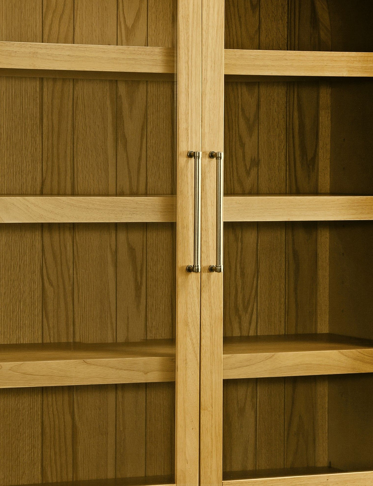 Fynn - Display Cabinet - Blonde Tan