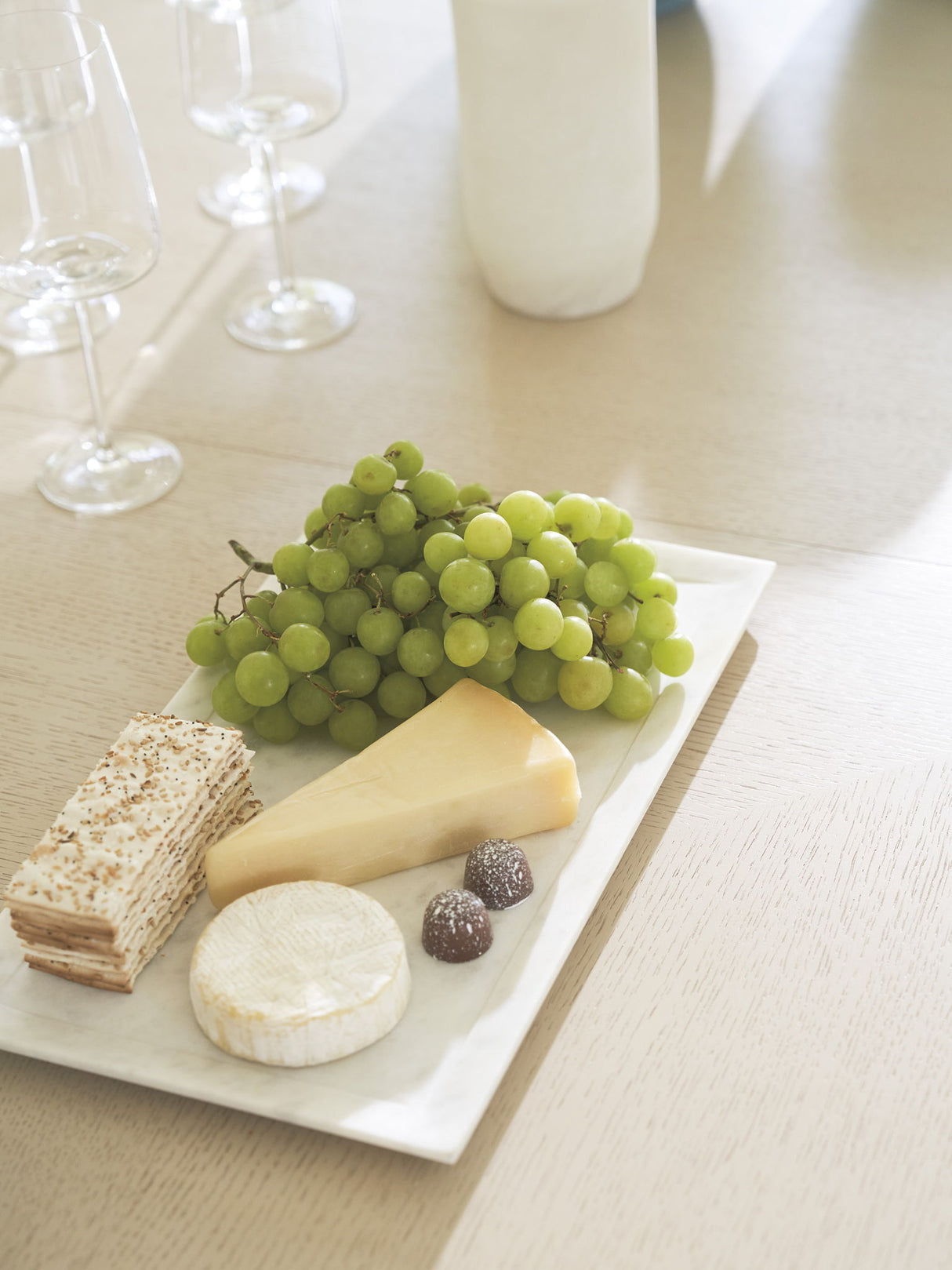 Sunset Key - Belaire Rectangular Dining Table - Beige