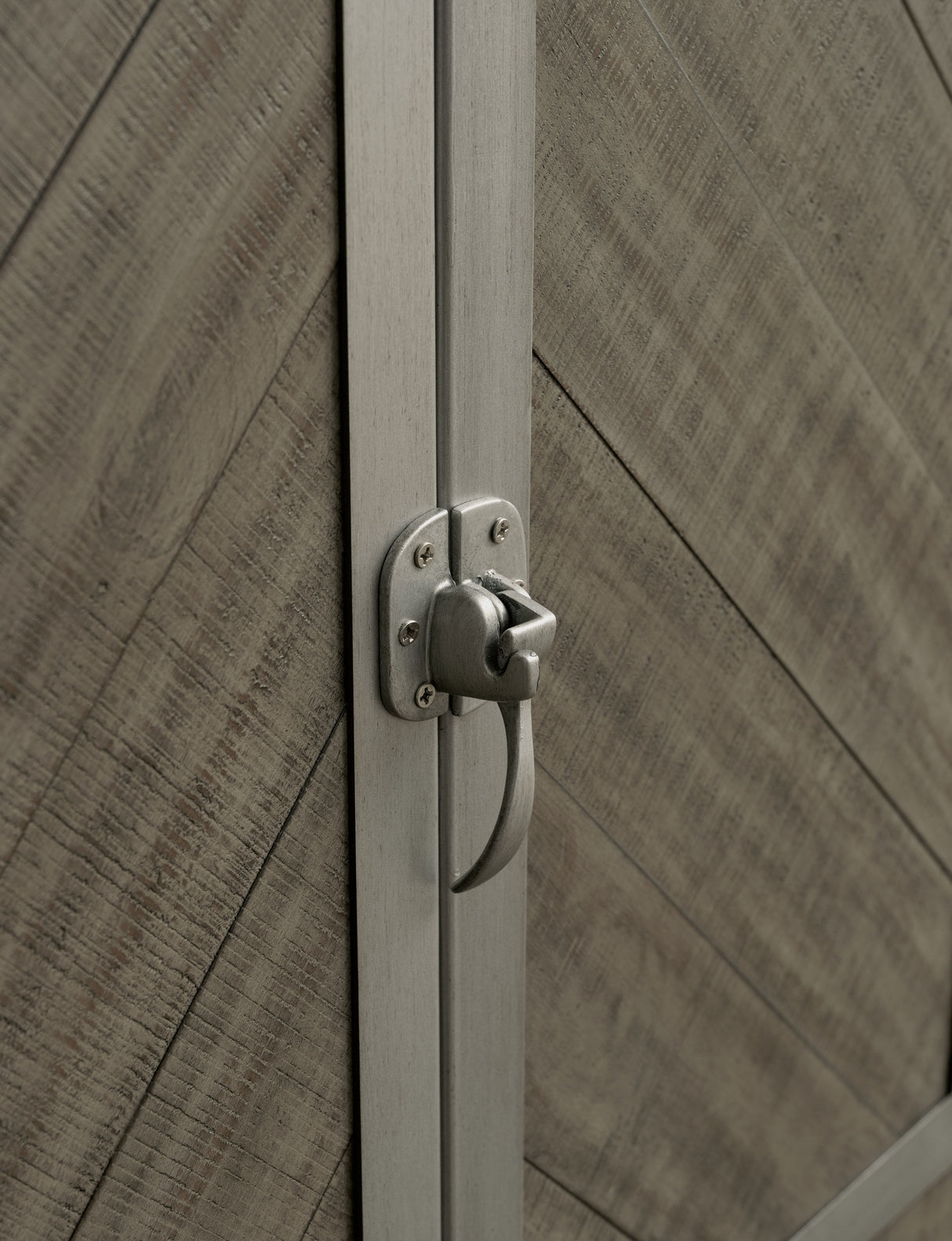 Krystanza - Dining Room Server - Weathered Gray