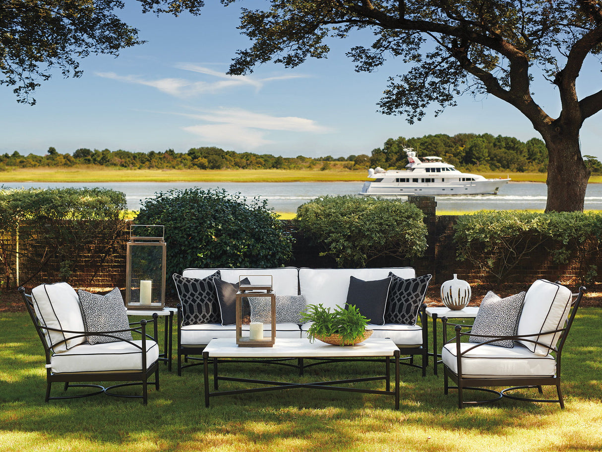 Pavlova - Rectangular Table