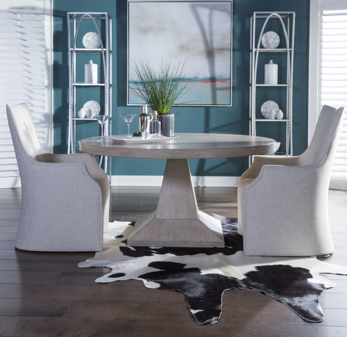 Signature Designs - Juliet Arm Chair With Casters