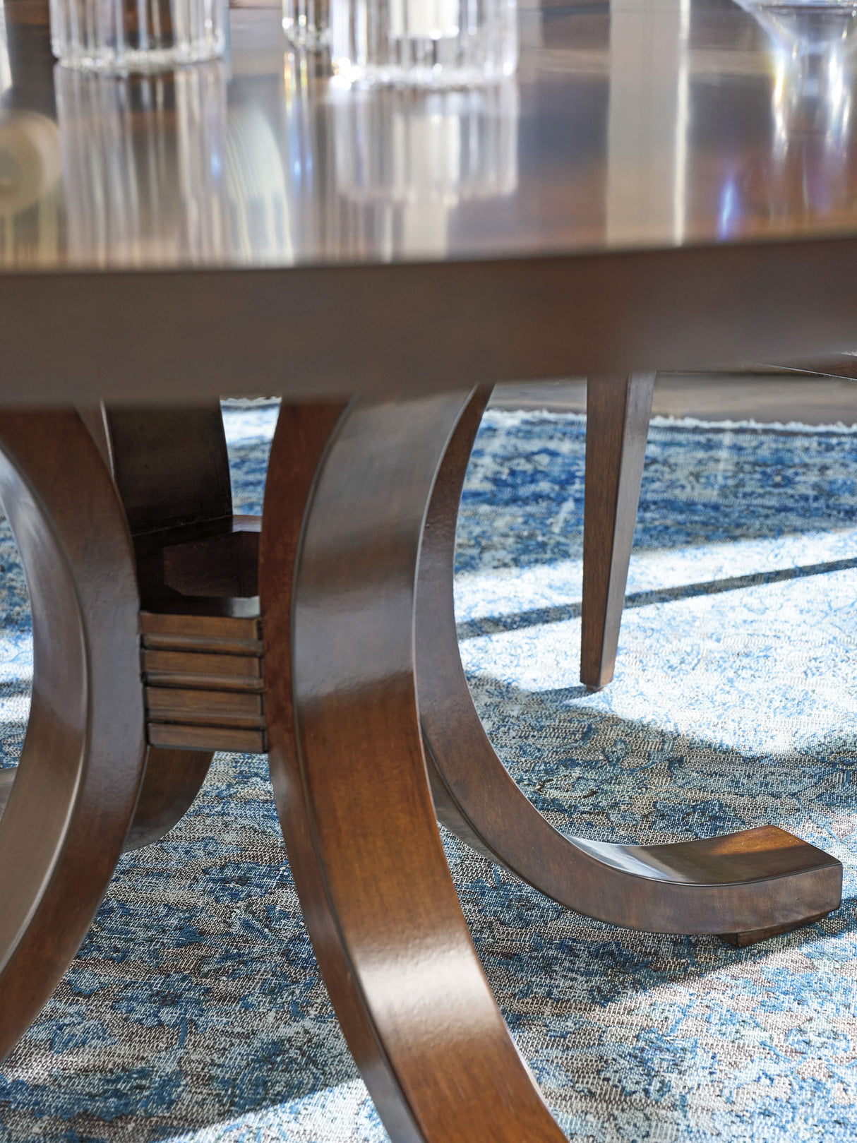 Rendezvous - Warwick Round Dining Table - Dark Brown