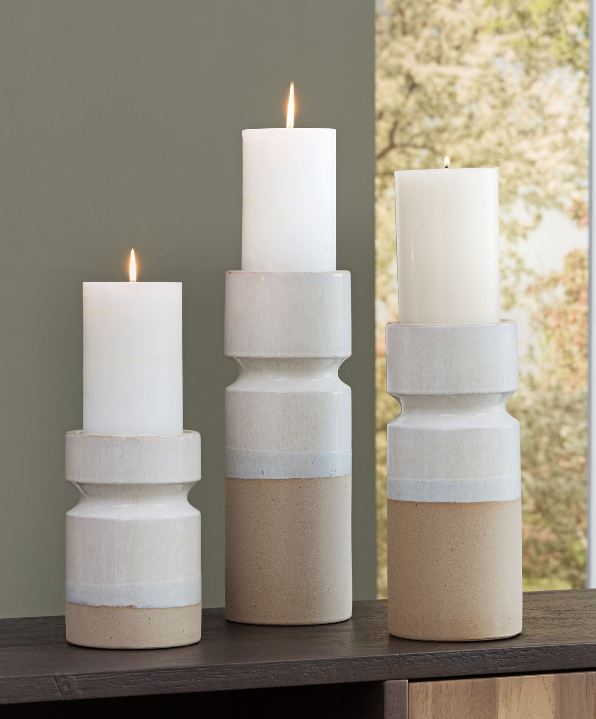 Hurston - Candle Holder Set (Set of 3) - Ivory / Brown