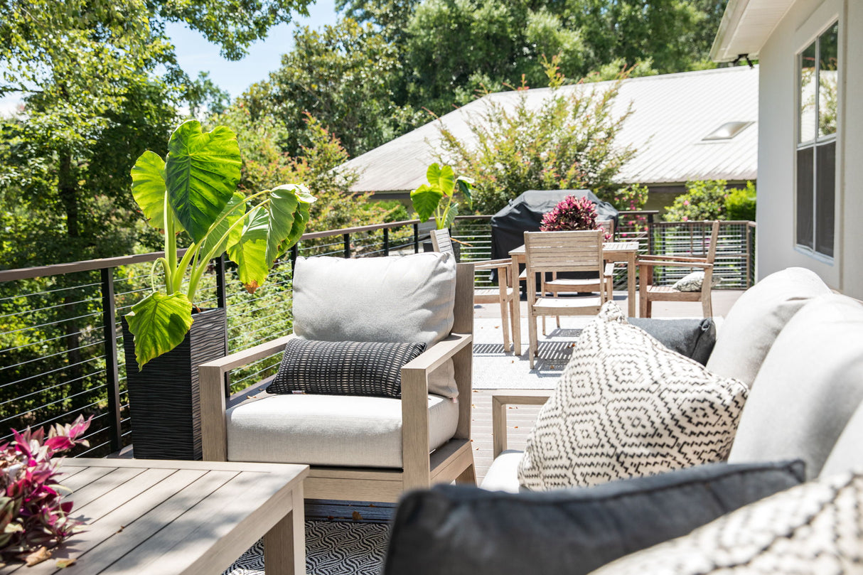 Laguna - Club Chair, No Welt - Canvas Flax / Gray