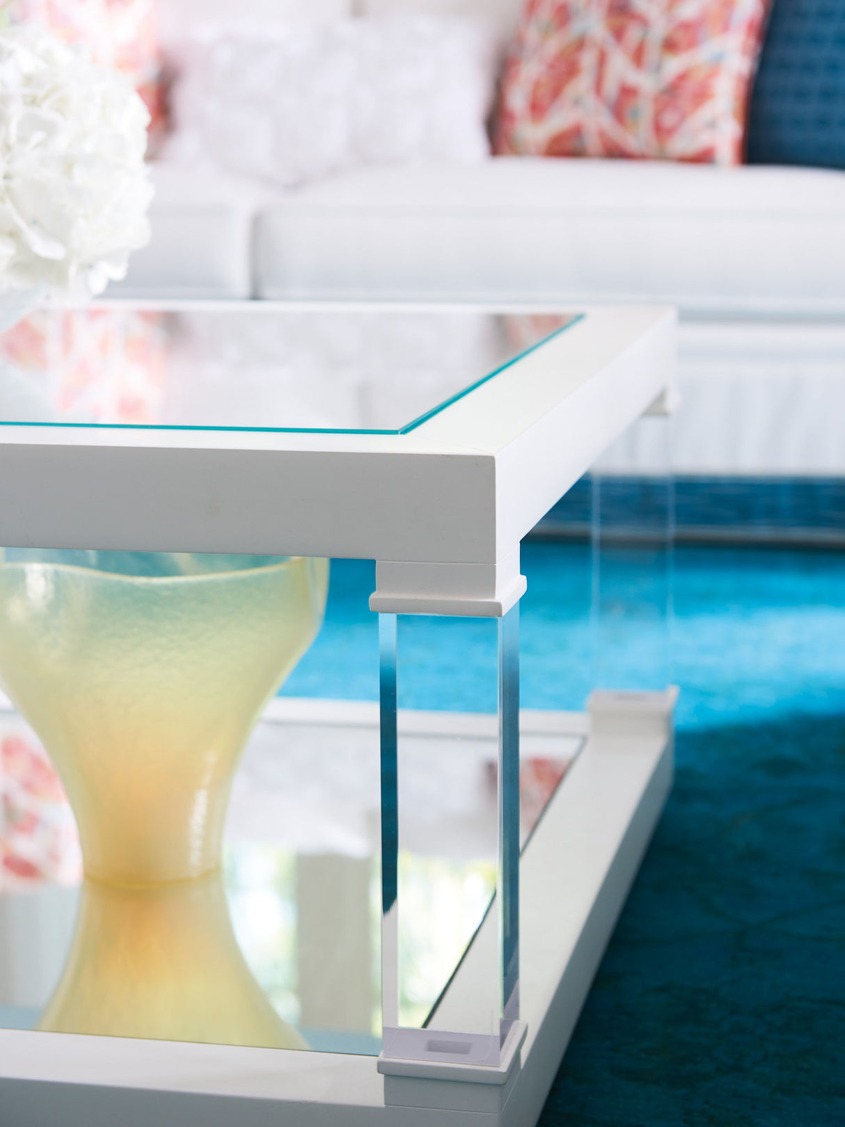 Avondale - Riverdale Cocktail Table - White