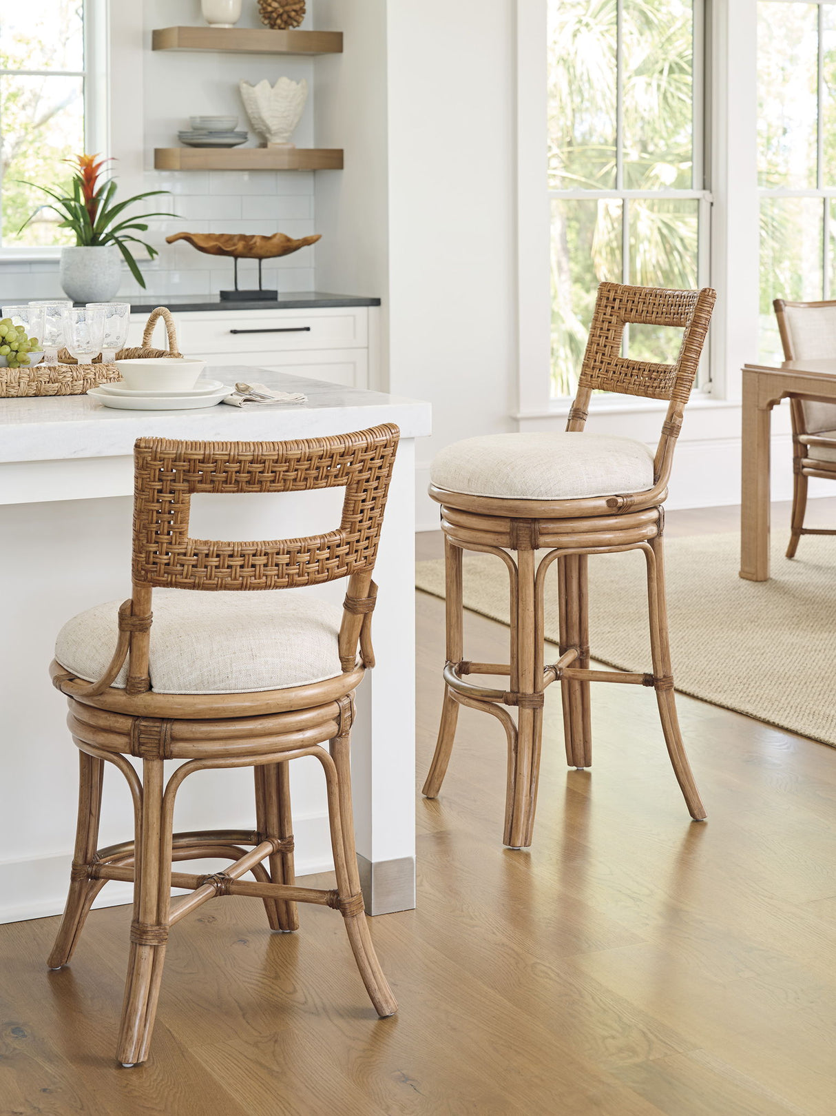 Key Biscayne - Bay Harbour Swivel Bar Stool