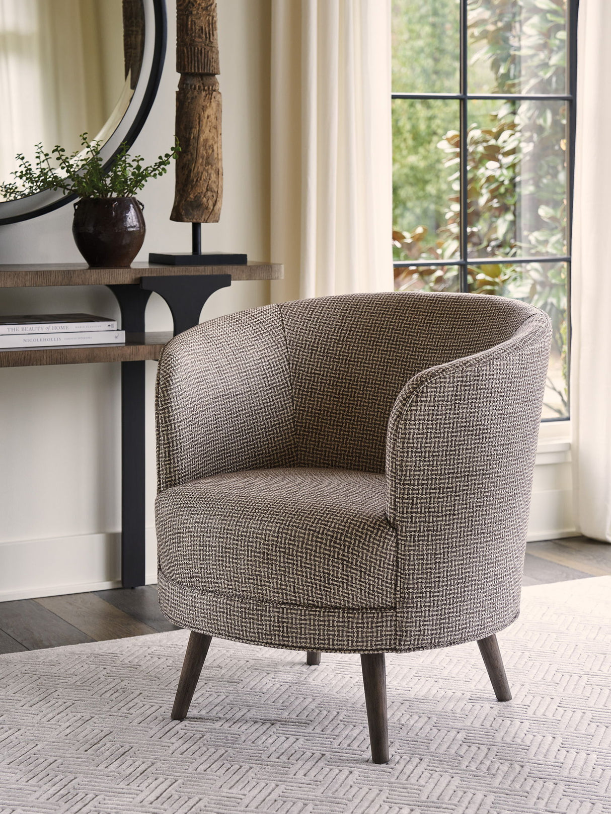 Zanzibar - Torrington Swivel Chair