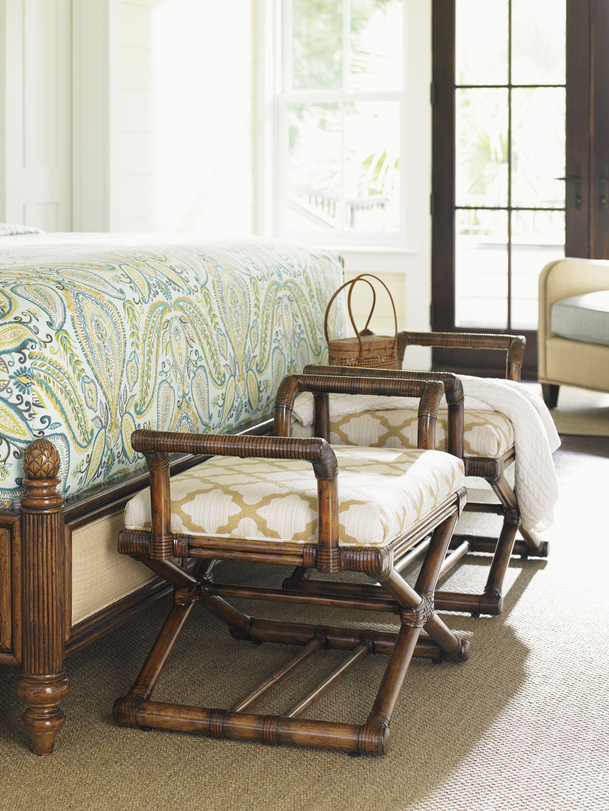 Bali Hai - Echo Beach Bench - Dark Brown / White