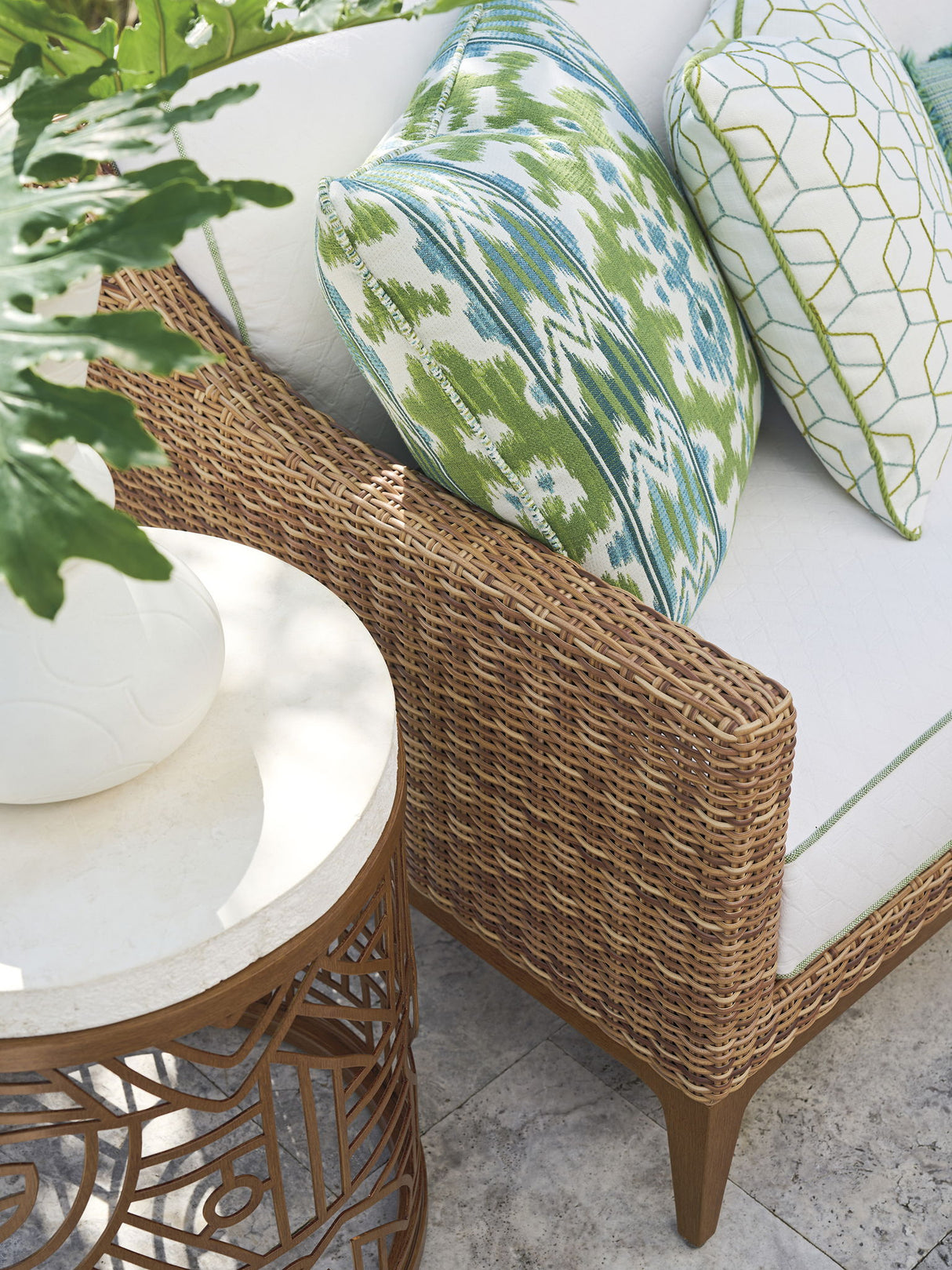 Palm Desert Poolside - Sofa - Dark Brown / White