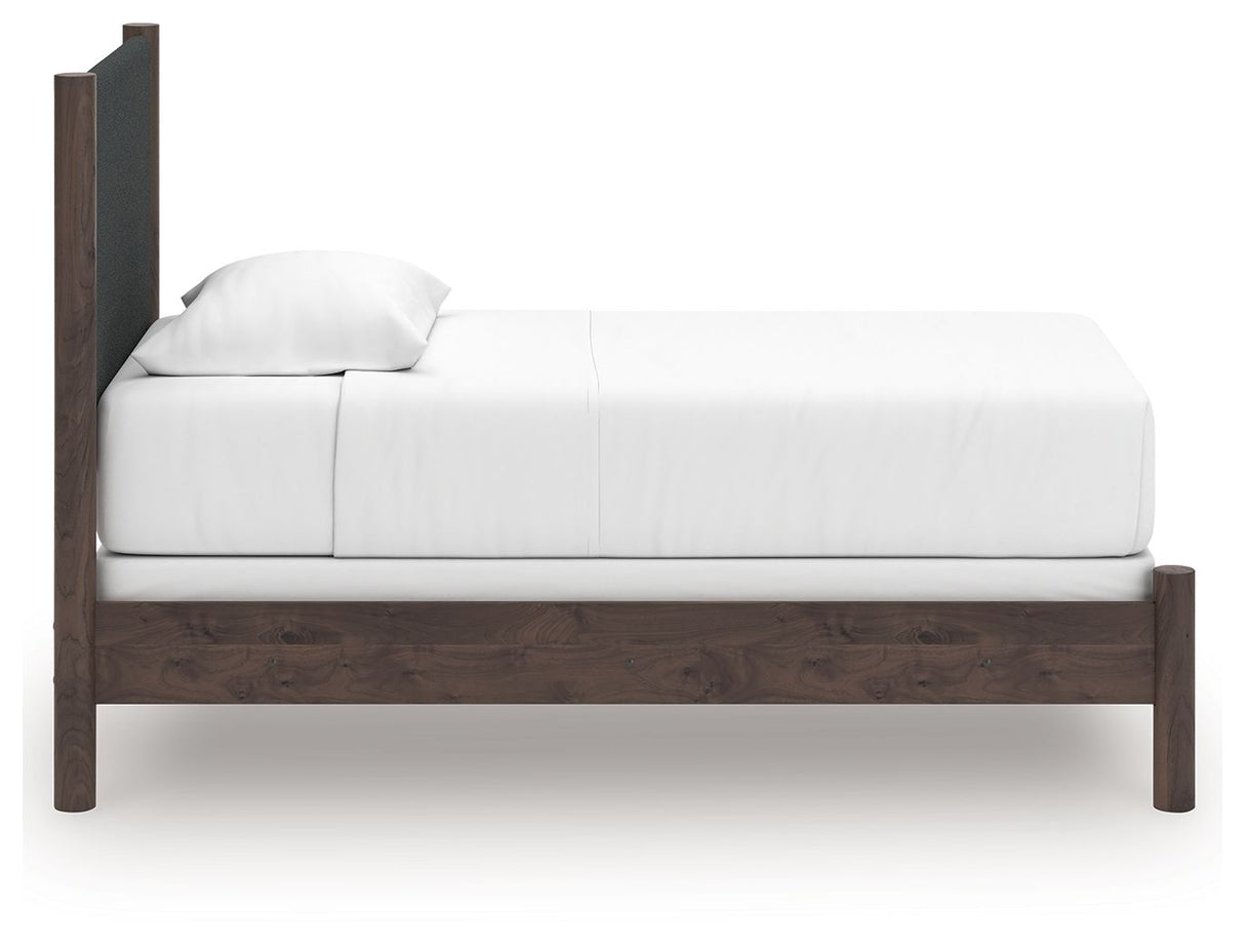 Pamytta - Upholstered Panel Bed