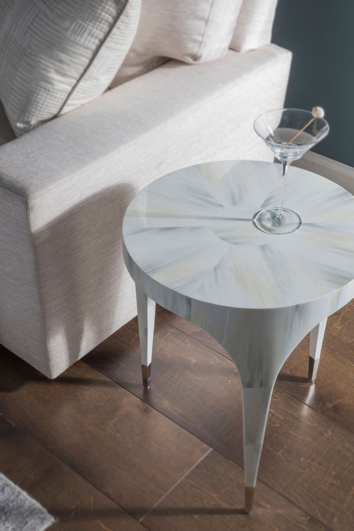 Signature Designs - Bello Round Spot Table - White