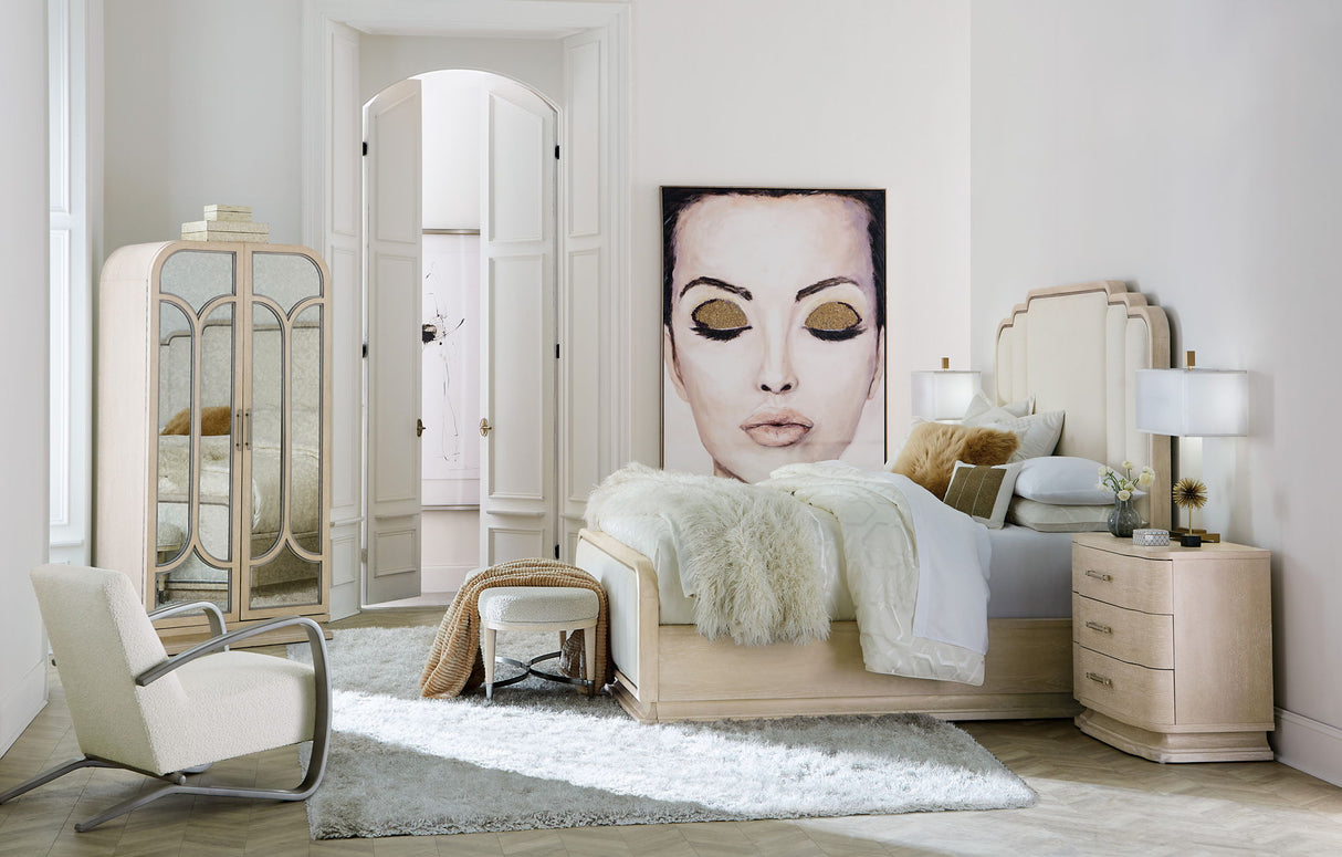 Nouveau Chic - Upholstered Bed