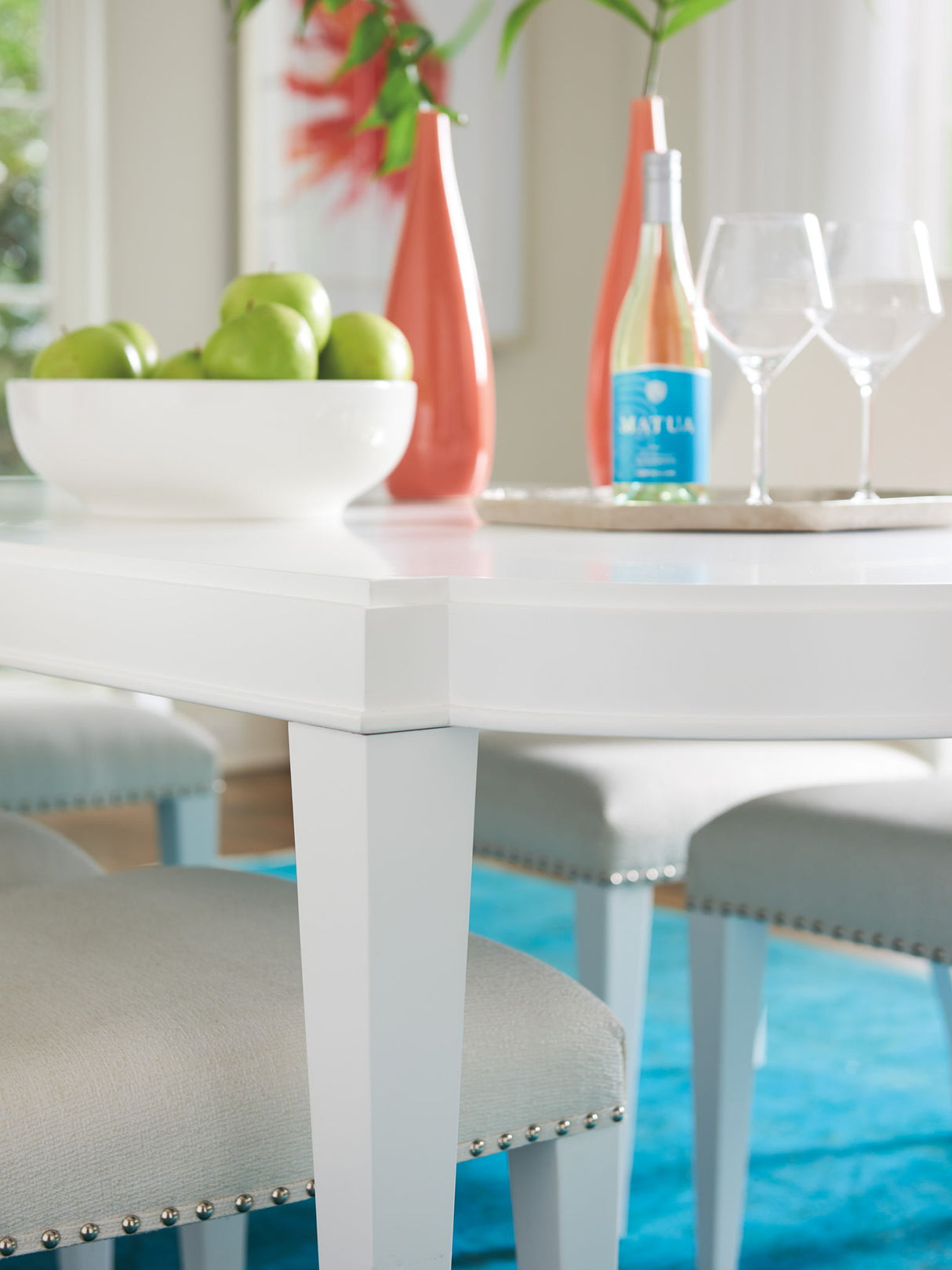Avondale - Vernon Hills Rectangular Dining Table - White