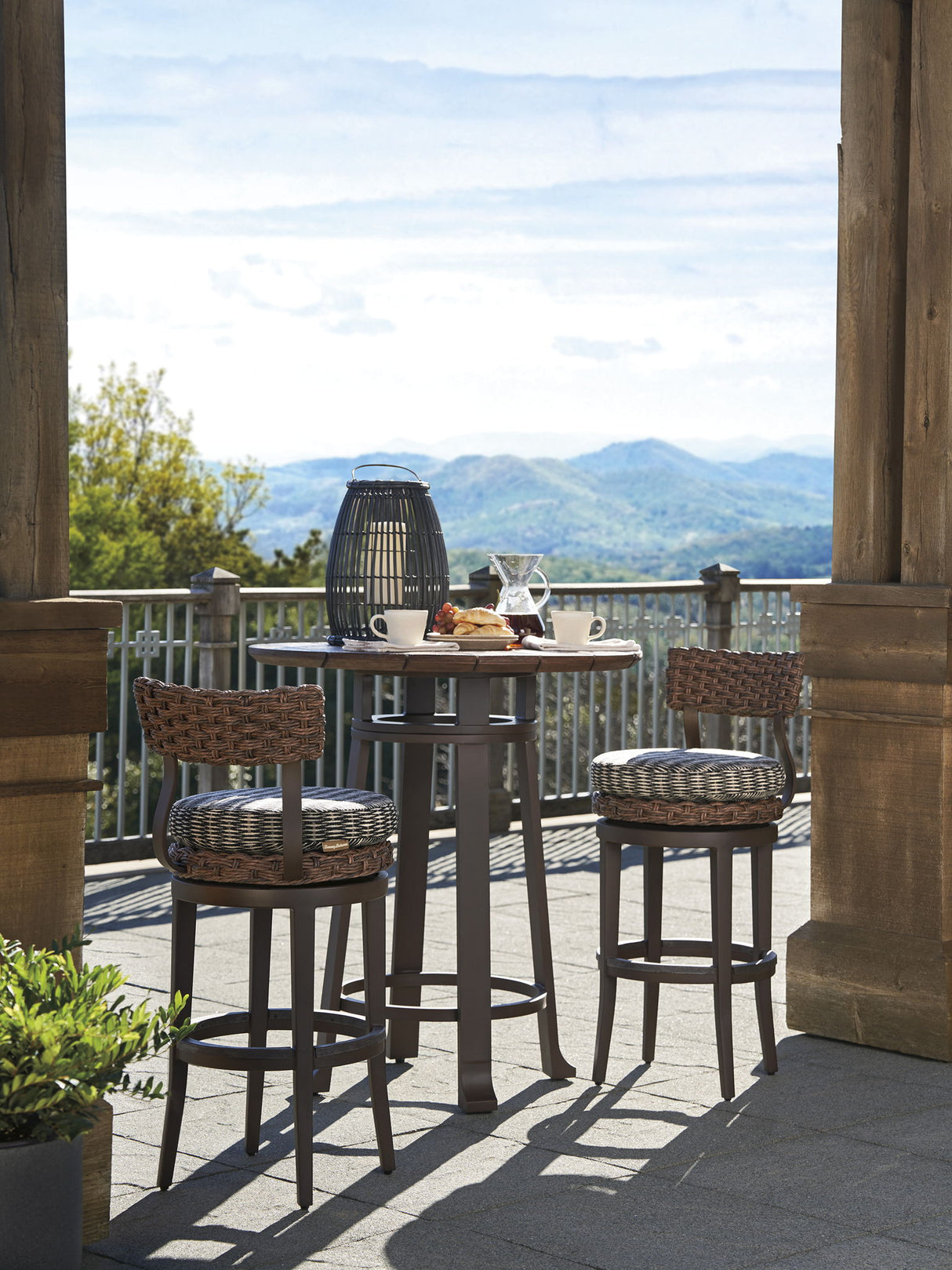 Kilimanjaro - Swivel Bar Stool