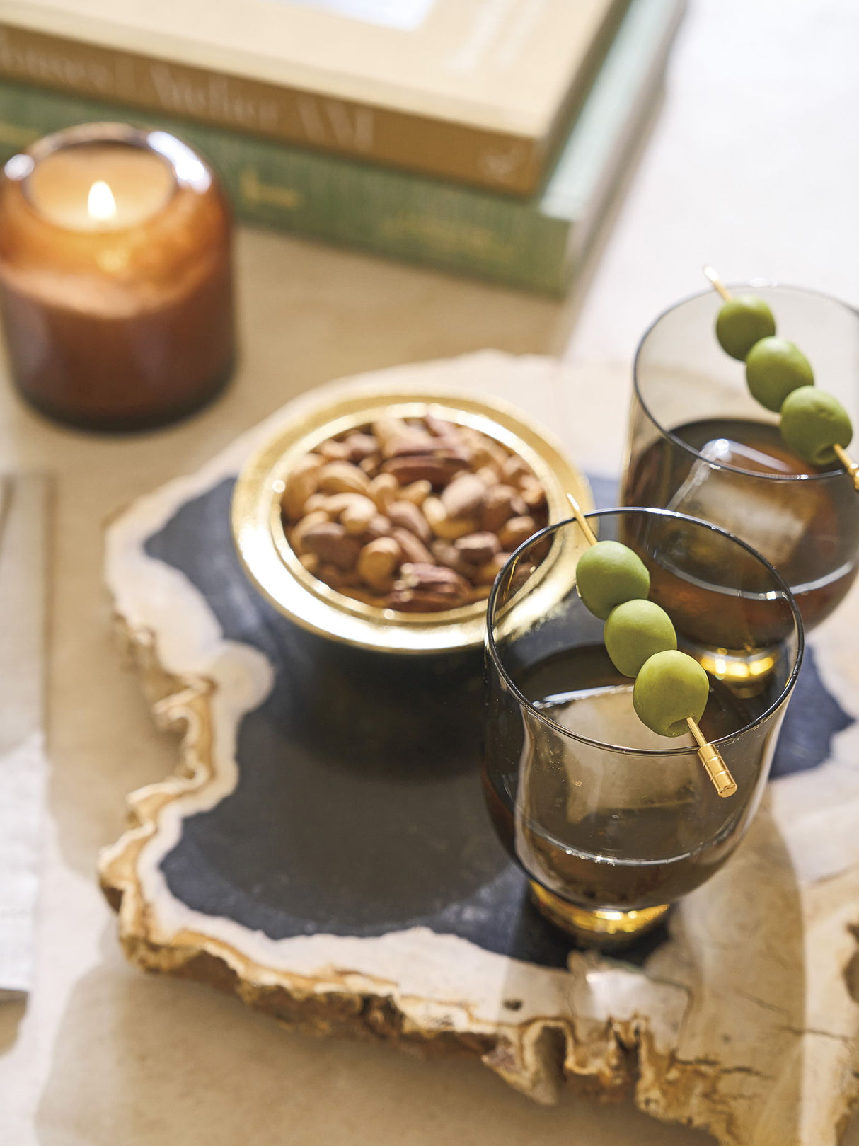 La Costa - Avenida Round Table