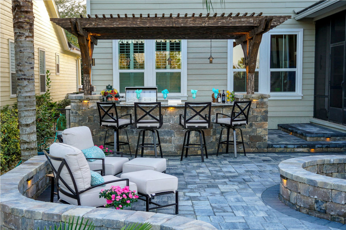 La Jolla - Club Chair, With Self Welt - Canvas Flax / Dark Brown