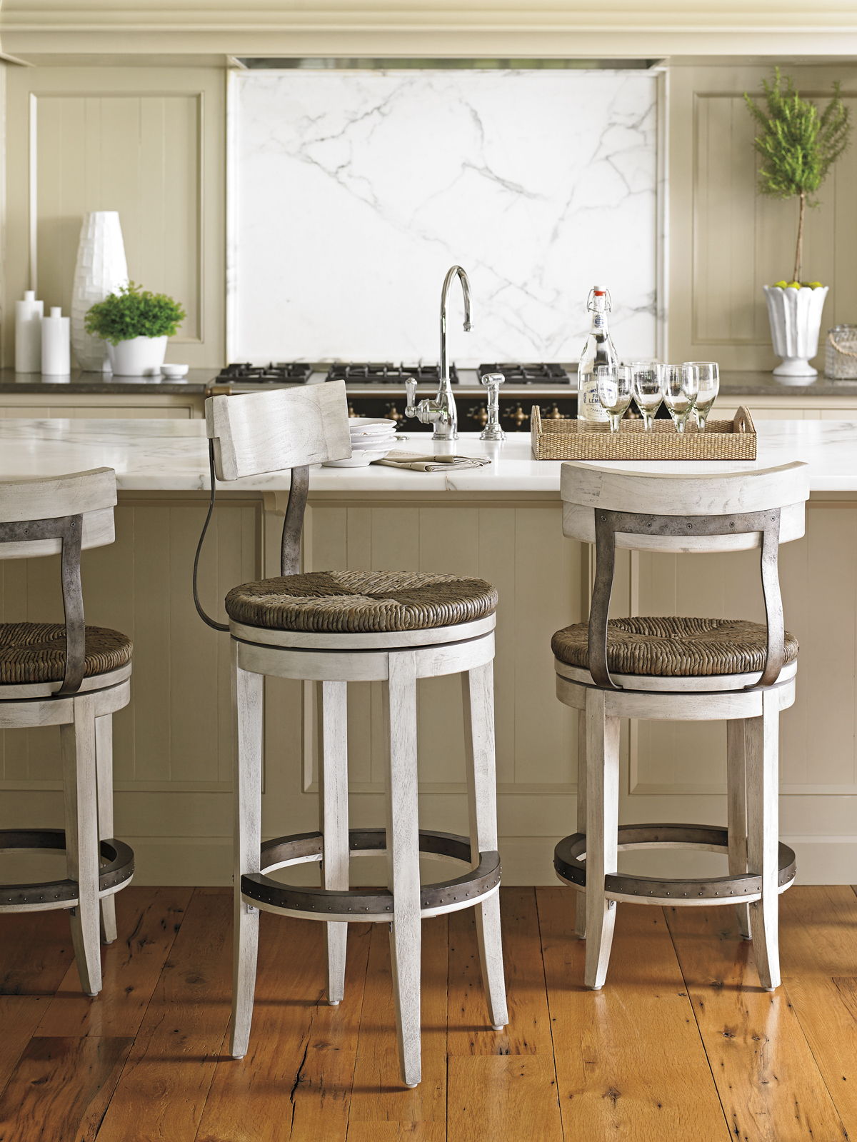 Oyster Bay - Merrick Swivel Bar Stool