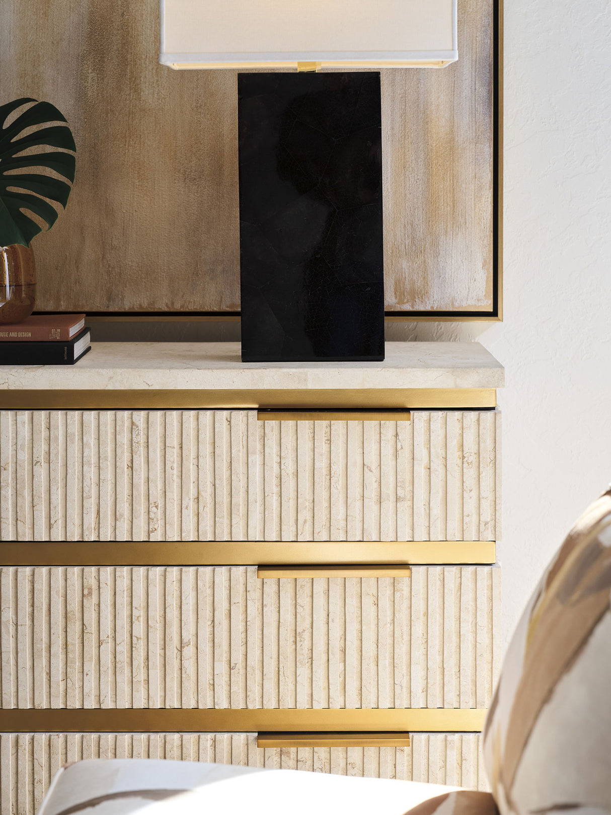 La Costa - Montage Stone Hall Chest - Beige