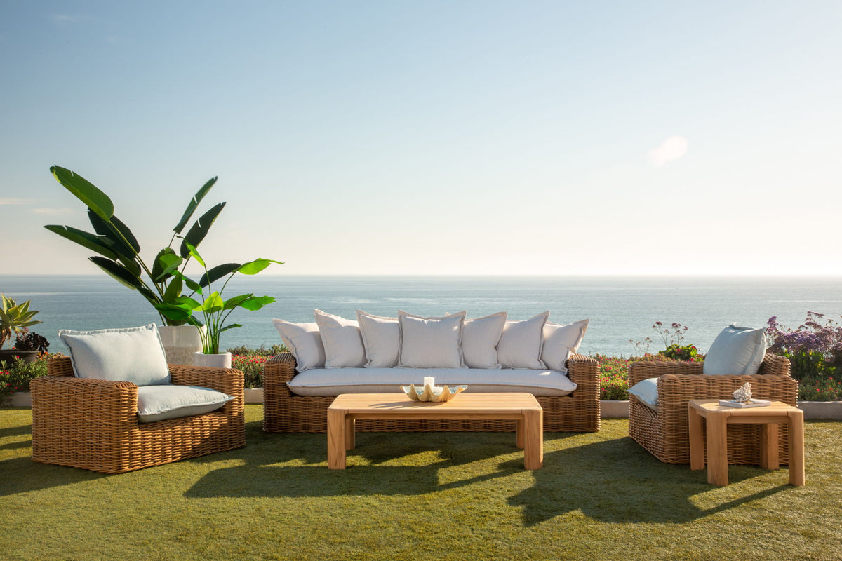 Playa - Club Chair With Flange Welt - Light Brown / White