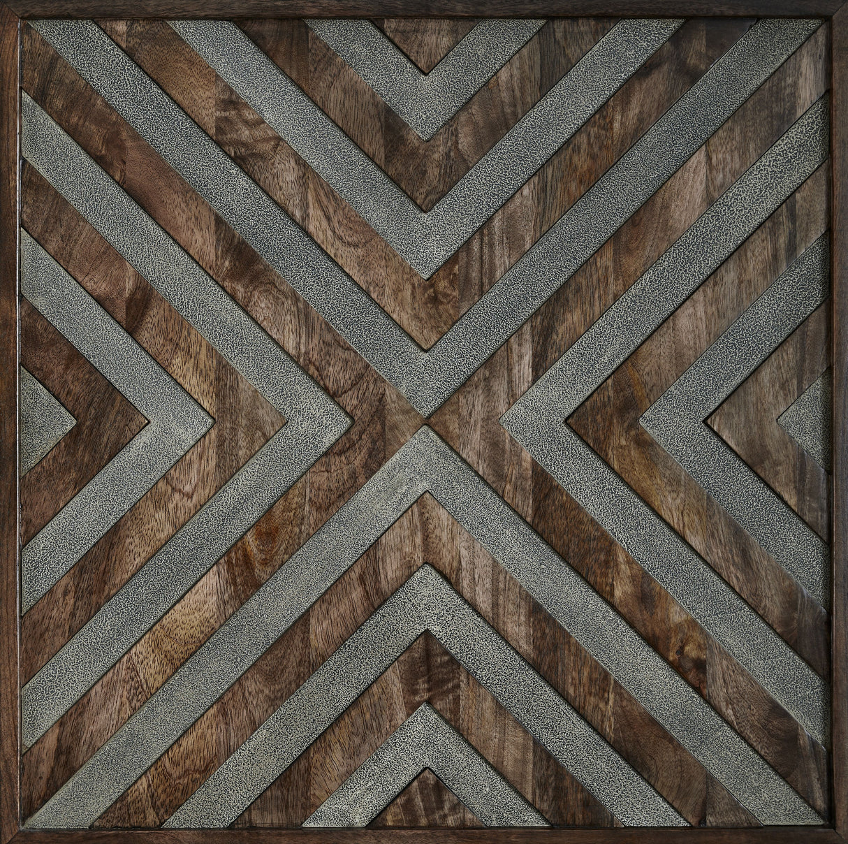 Dreggan - Square End Table - Brown