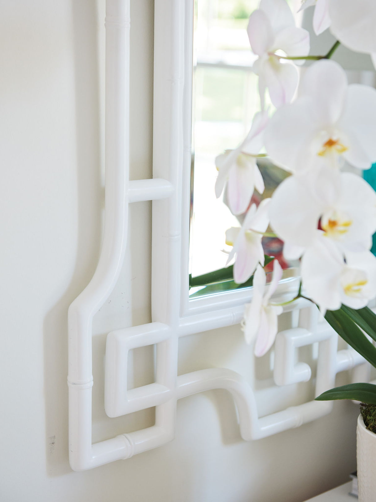 Avondale - Hyde Rectangular Mirror - White