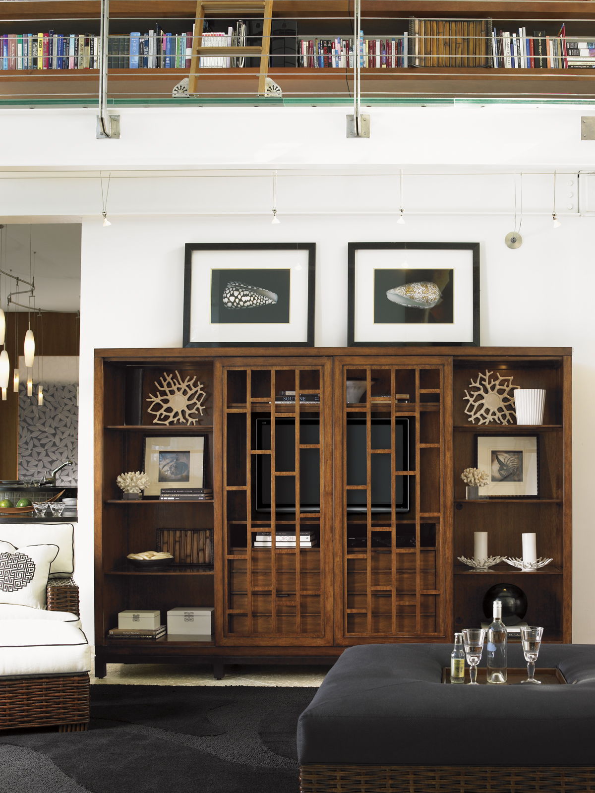 Ocean Club - Point Break Entertainment Chest - Dark Brown