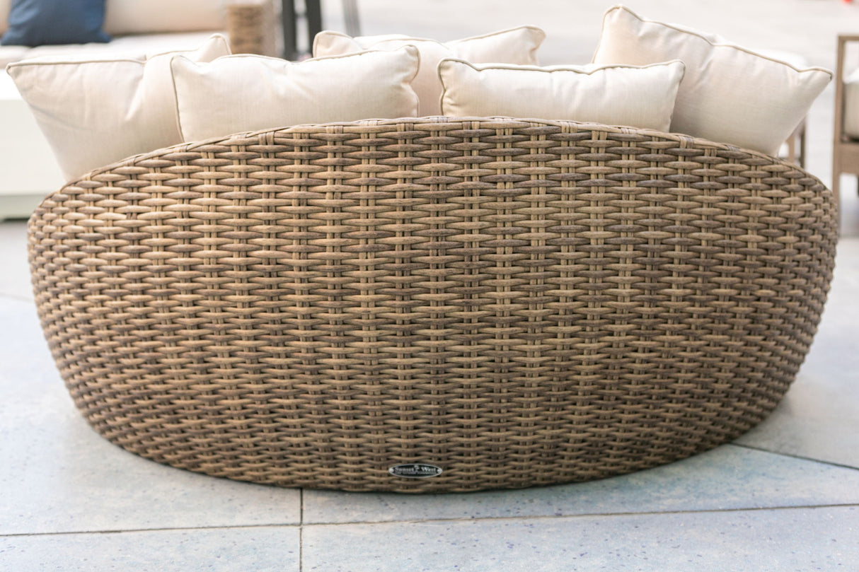 Havana - Round Daybed, With Self Welt - Canvas Flax / Dark Brown