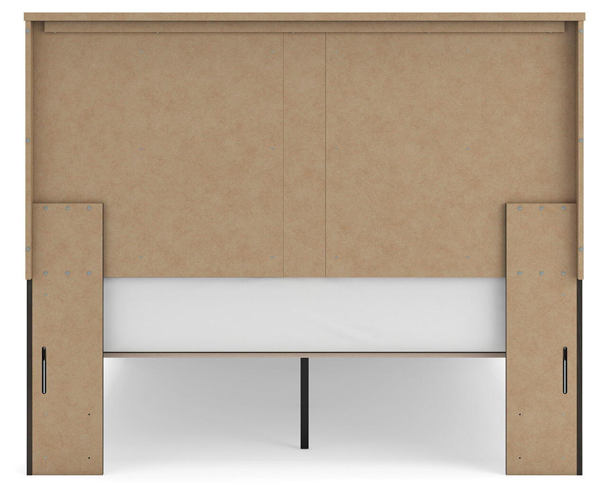 Shaehartin - Panel Platform Bed