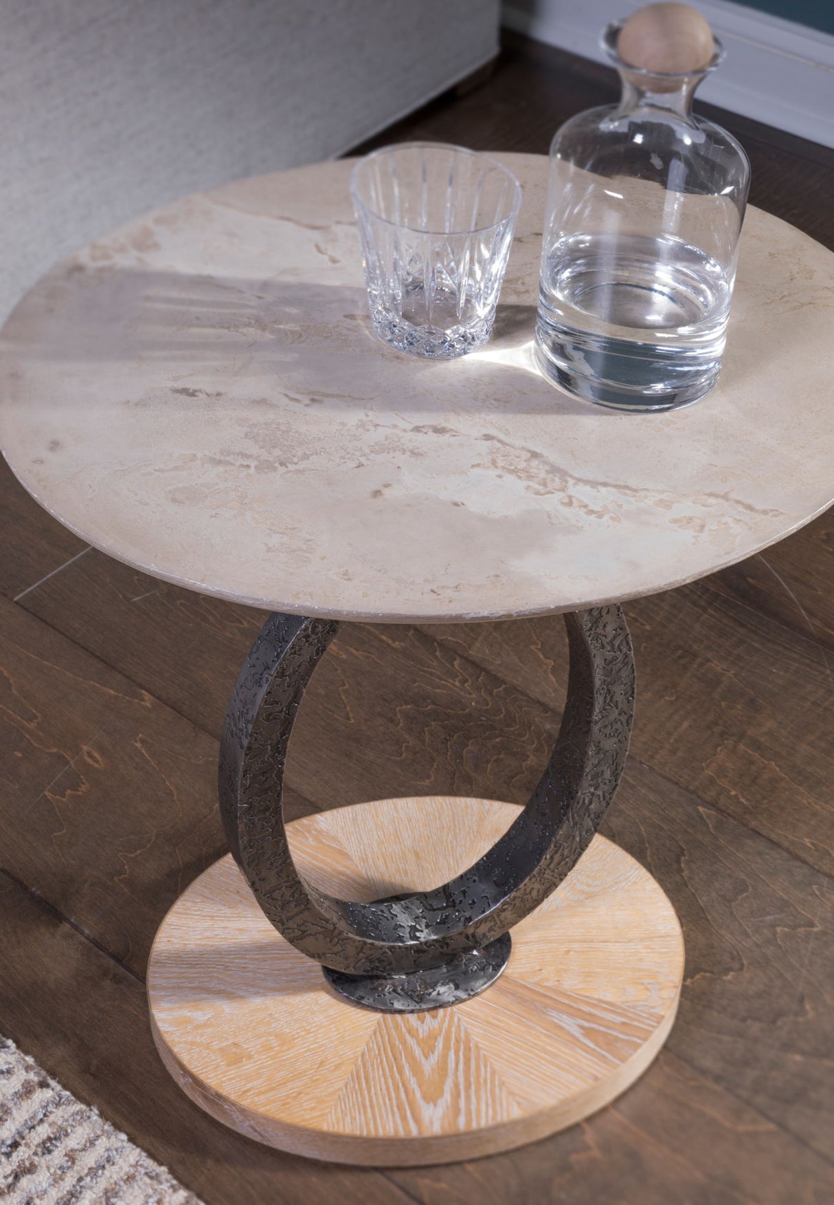 Signature Designs - Clement Oval Spot Table - Gray