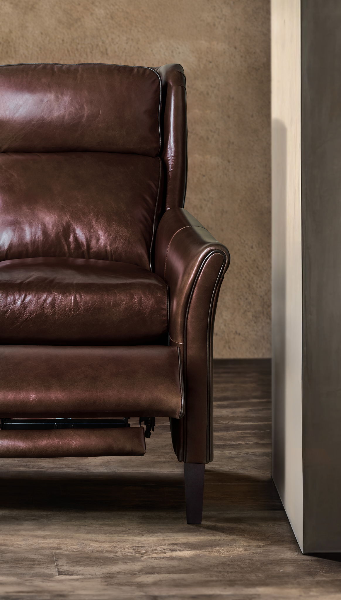 RC - Henley Power Recliner With Power Headrest