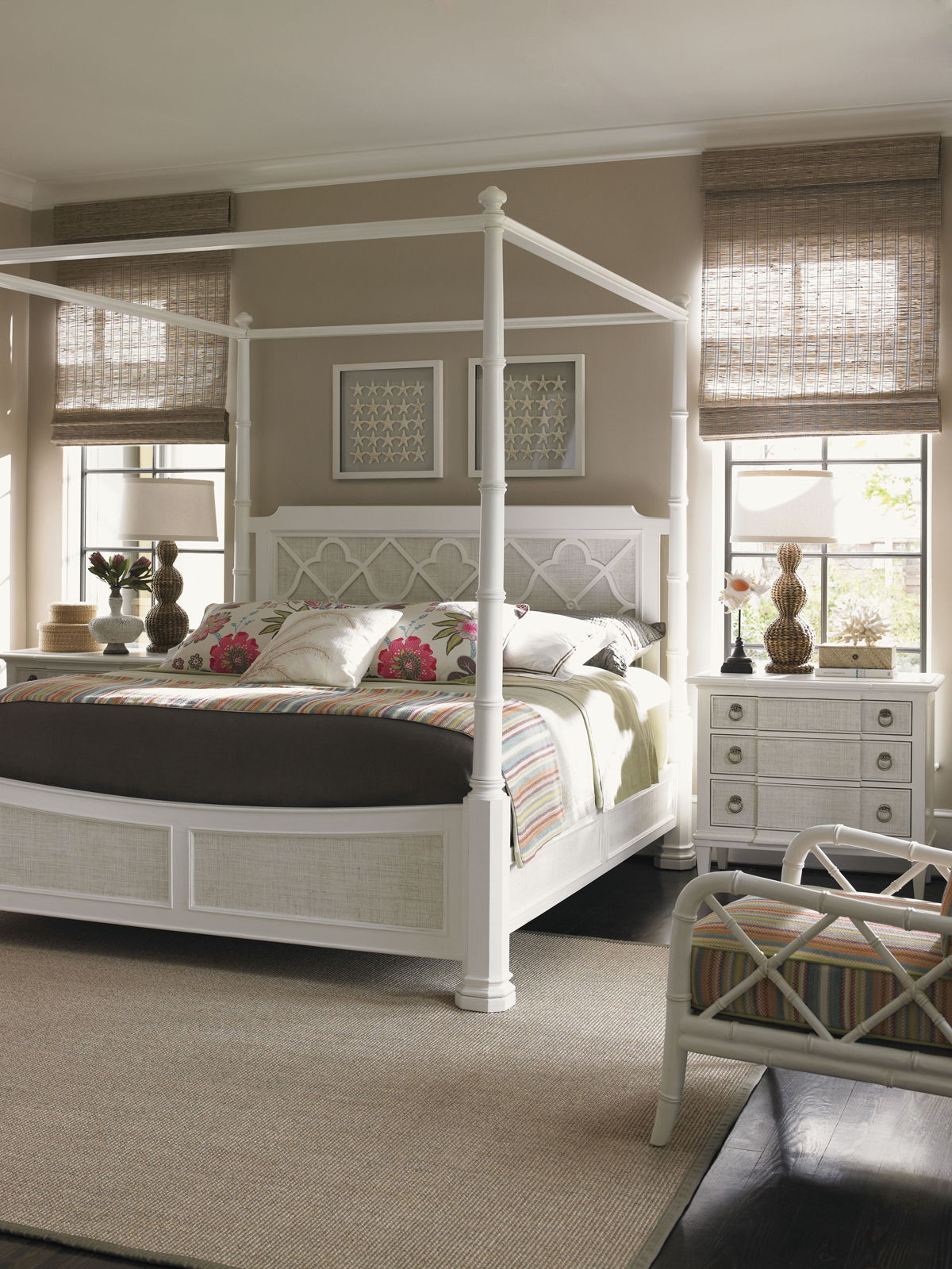 Ivory Key - Tuckers Point Bachelors Chest - White