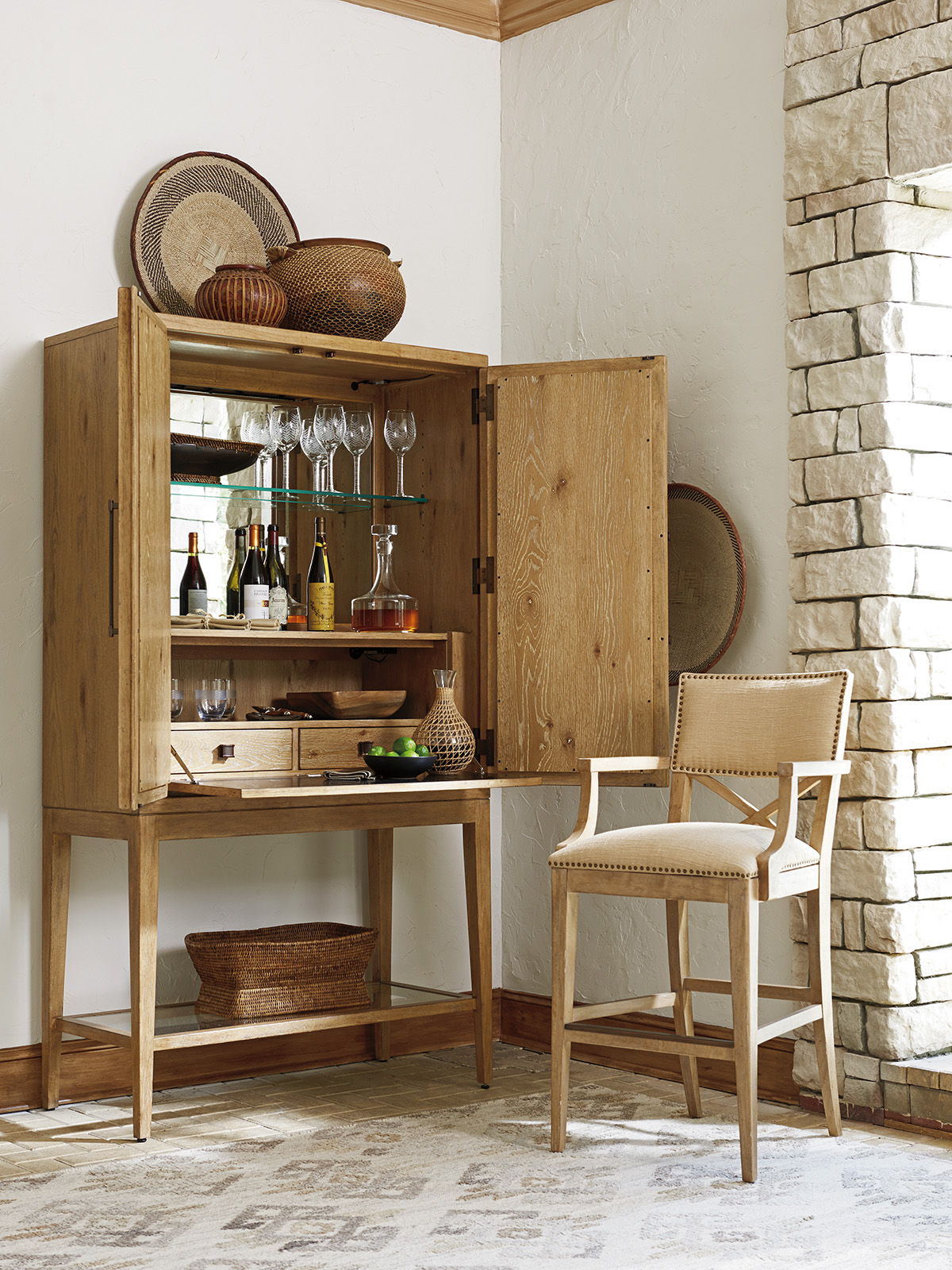 Los Altos - Cameroon Bar Cabinet - Light Brown